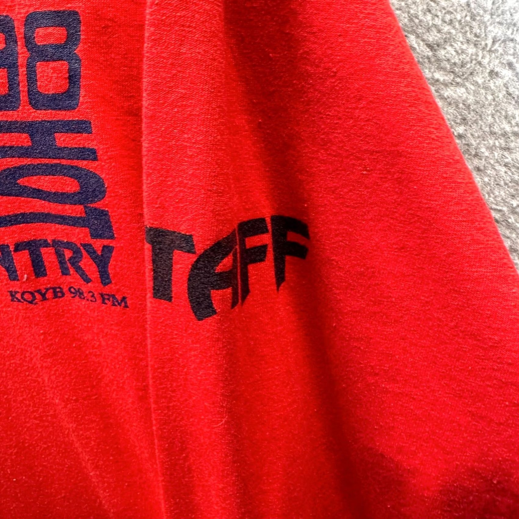 Fruit Of The Loom VINTAGE Fruit of the Loom Shirt Mens XL Red Single Stitch Country 80s Size US XL / EU 56 / 4 - 7 Thumbnail