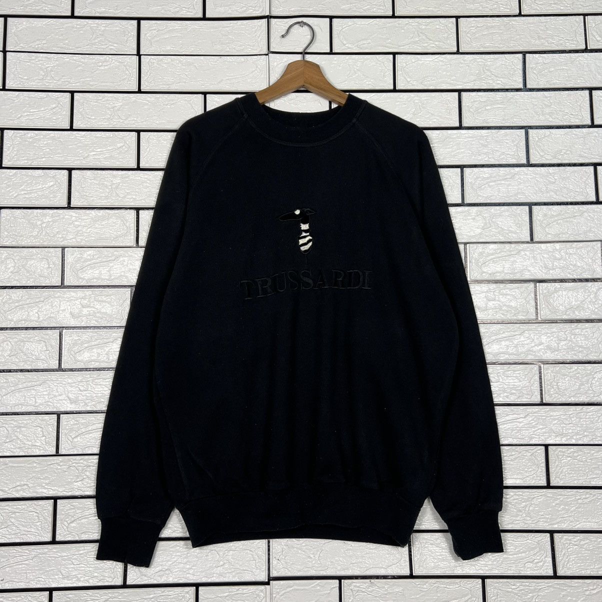 Trussardi TRUSSARDI Embroidery Big Logo Crewneck Sweatshirt #3949-C180 Size US M / EU 48-50 / 2 - 1 Thumbnail
