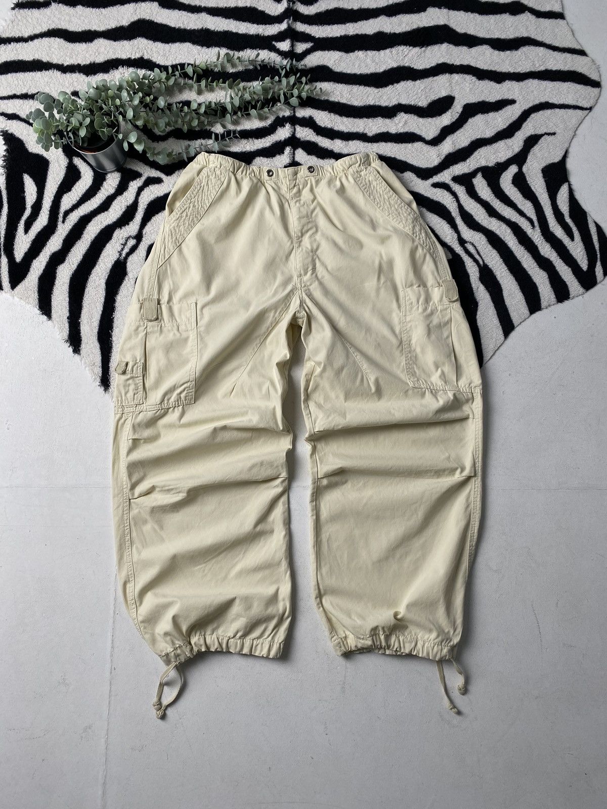 Jaded London Jaded London Parachute Wide Legs Pants Baggy Cargo Hype Size US 34 / EU 50 - 1 Thumbnail