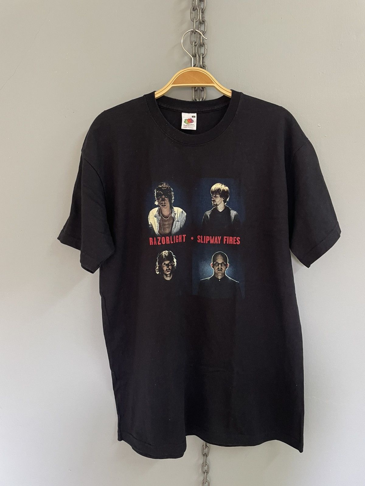 Band Tees Vintage Y2K Razorlight Slipway Fires tour t shirt Size US L / EU 52-54 / 3 - 1 Thumbnail