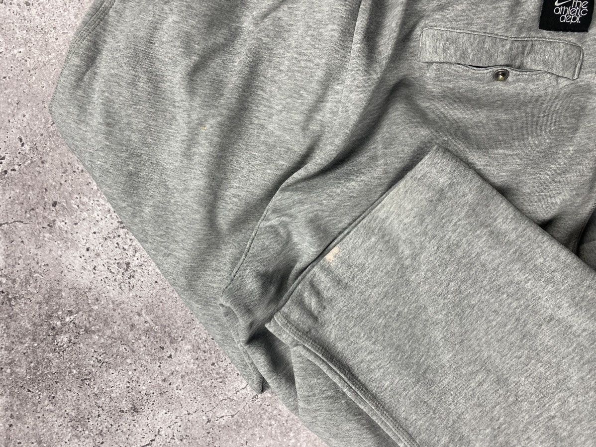 Nike Vintage Nike Baggy Sweatpants Size US 32 / EU 48 - 8 Thumbnail