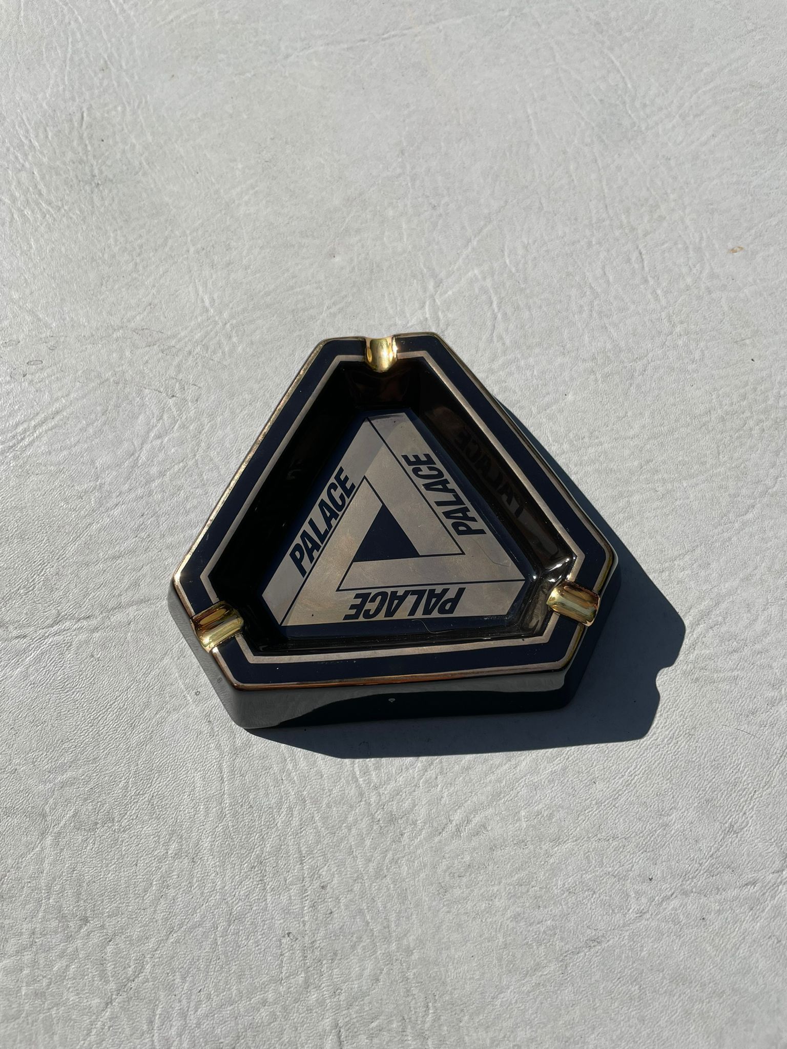 Palace Tri Ferg Ash Tray | Grailed