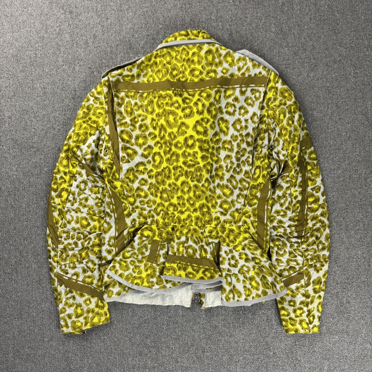 Sacai Sacai - Leopard Printed Asymmetrical Zip Up Belted Jacket Size S / US 4 / IT 40 - 6 Thumbnail