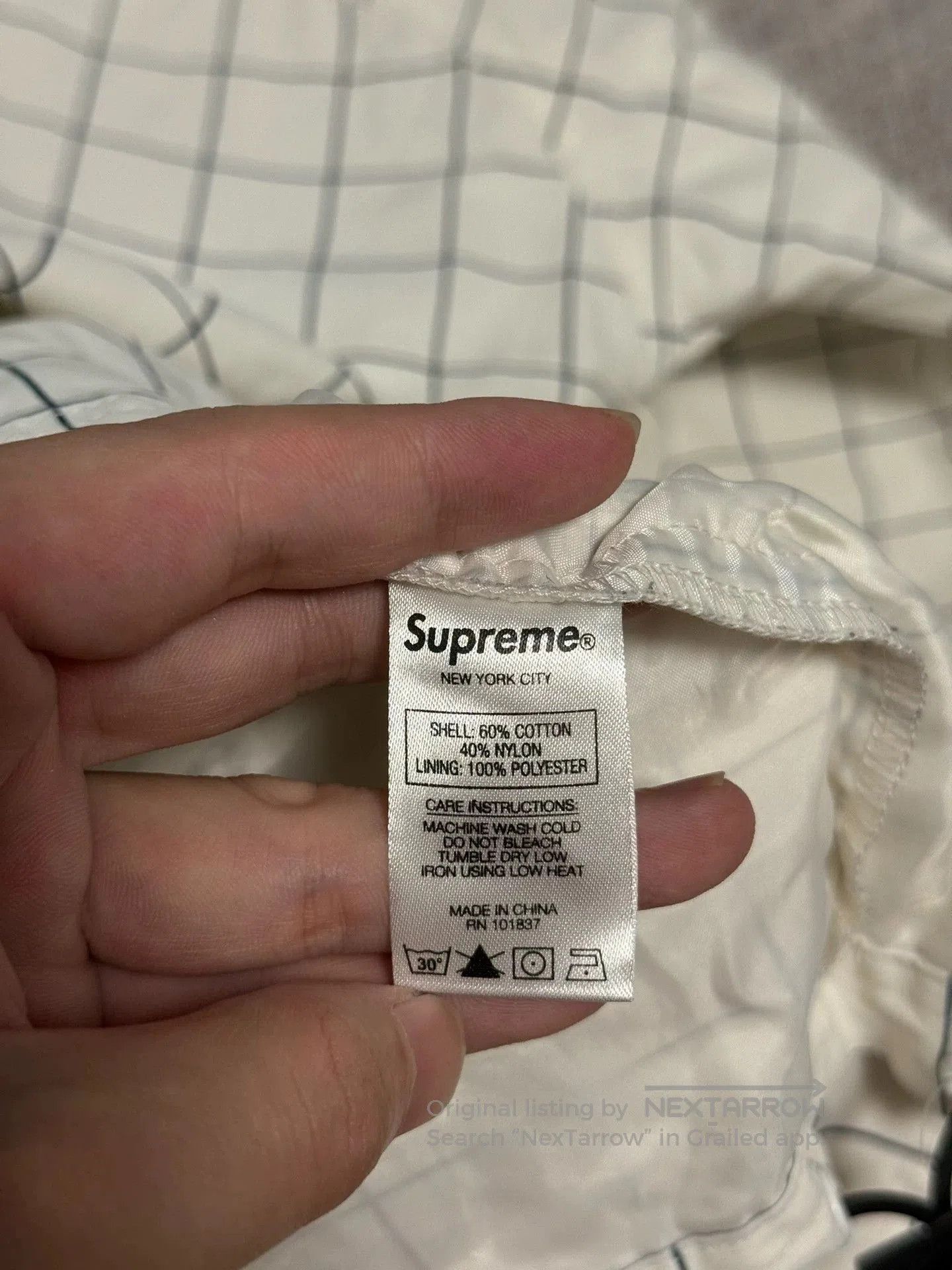 Supreme White Grid Pattern Hooded Anorak Jacket . Size US L / EU 52-54 / 3 - 6 Thumbnail