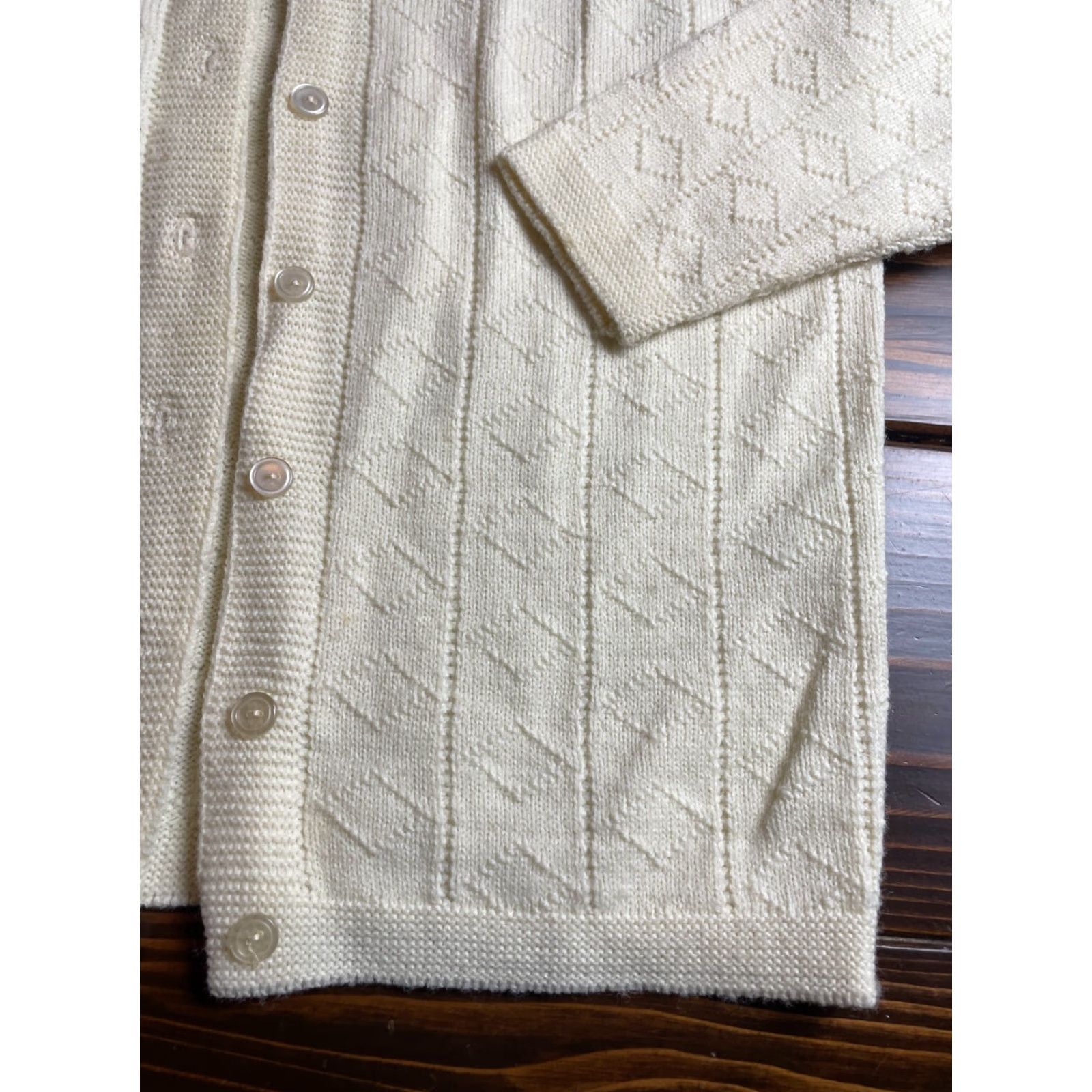 Vintage Wintuk Sweater, Women's M?, Cream, Button Up Cardigan Vintage Long Sleeve, Knitted Size M / US 6-8 / IT 42-44 - 4 Thumbnail