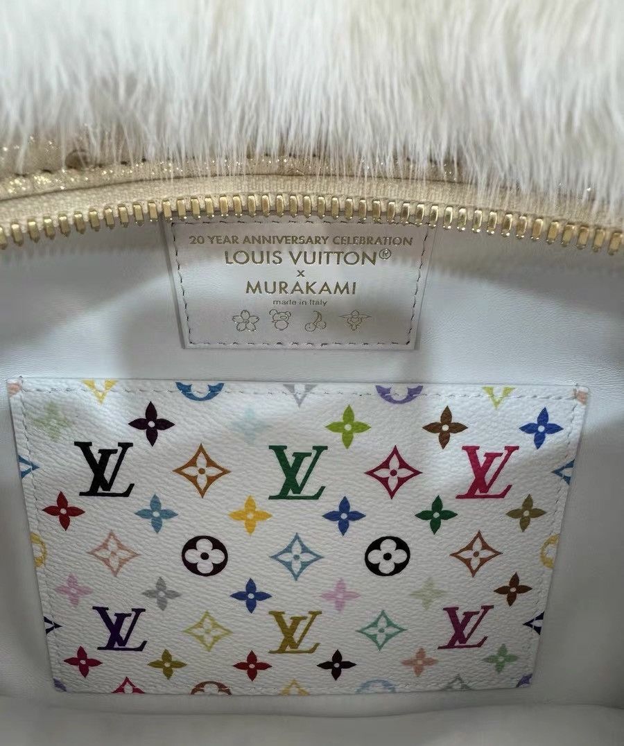 Louis Vuitton × Takashi Murakami Louis Vuitton X Takashi Murakami Mink Fur Bumbag 2025 Size ONE SIZE - 8 Thumbnail