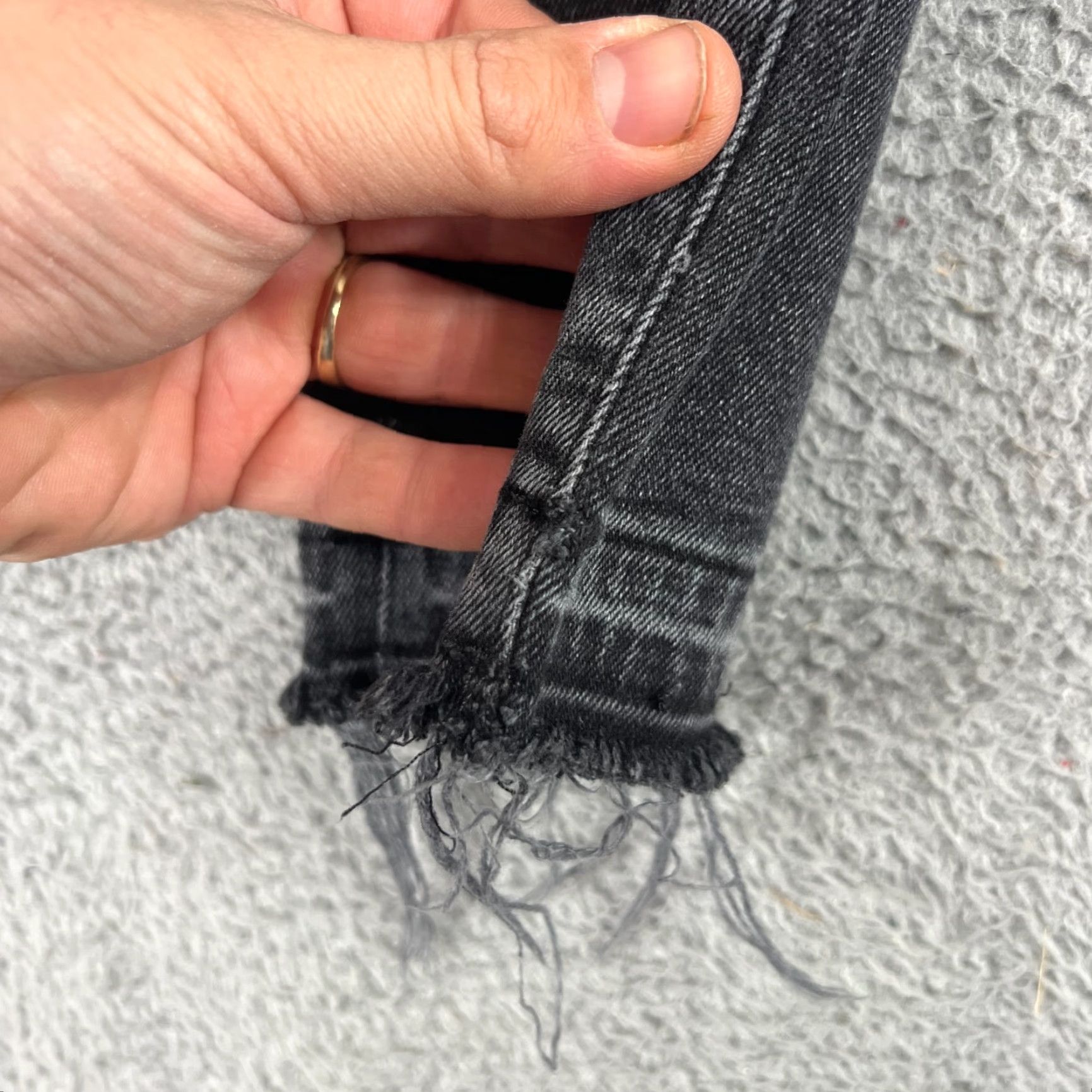 Madewell VINTAGE Madewell Jeans Straight 90s High Rise Frayed Hem 26 Black Denim Cotton 5-Pocket Womens Size 28" / US 6 / IT 42 - 6 Thumbnail