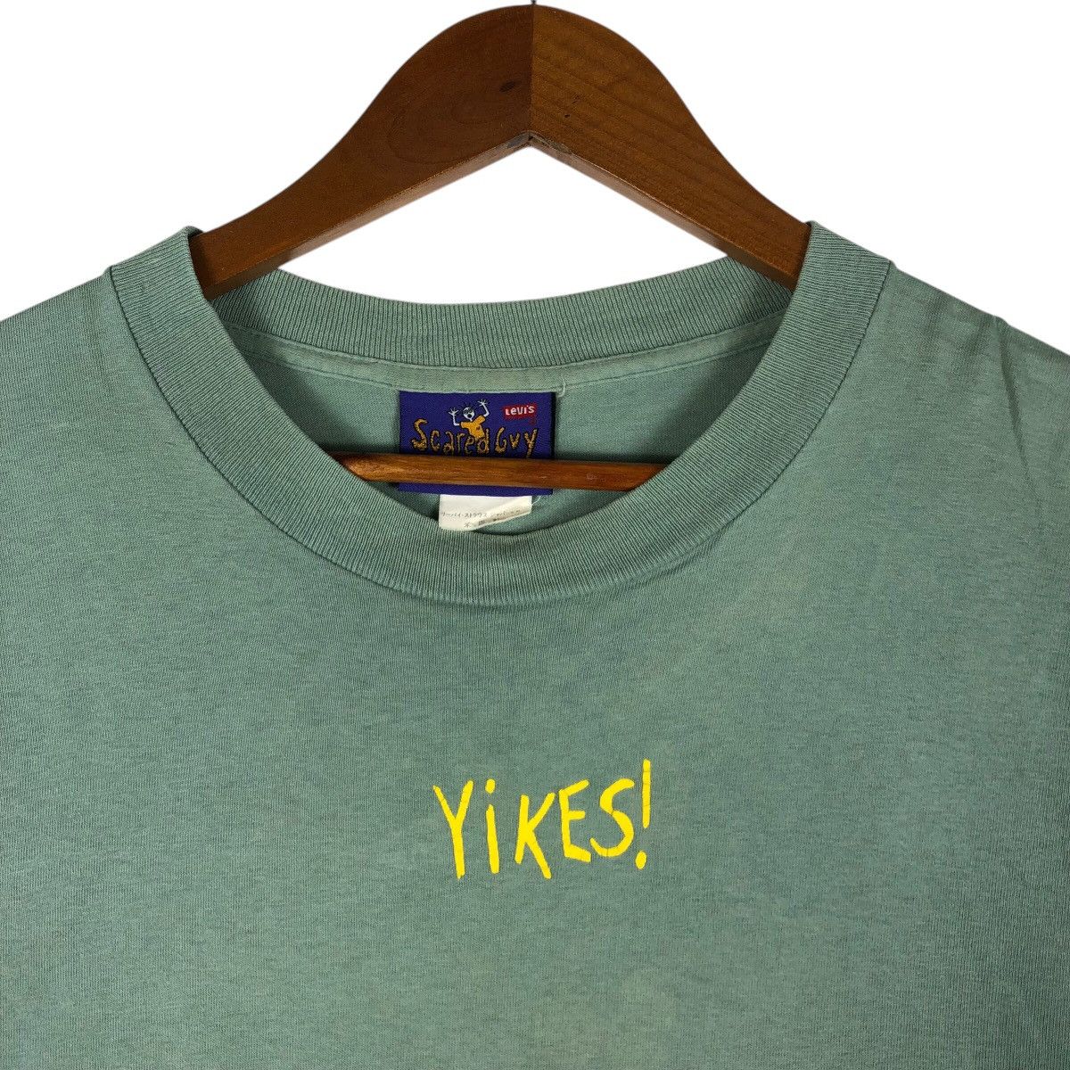 Levi's SCARED GUY by Levis Vintage T-Shirt Size US L / EU 52-54 / 3 - 3 Thumbnail