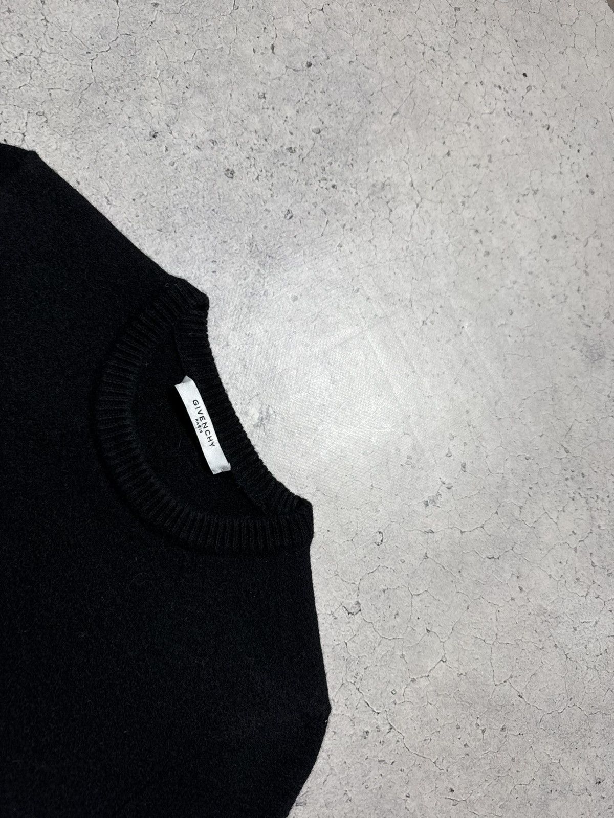Givenchy Givenchy Paris Wool Sweater Black Big Logo Size US XS / EU 42 / 0 - 5 Thumbnail