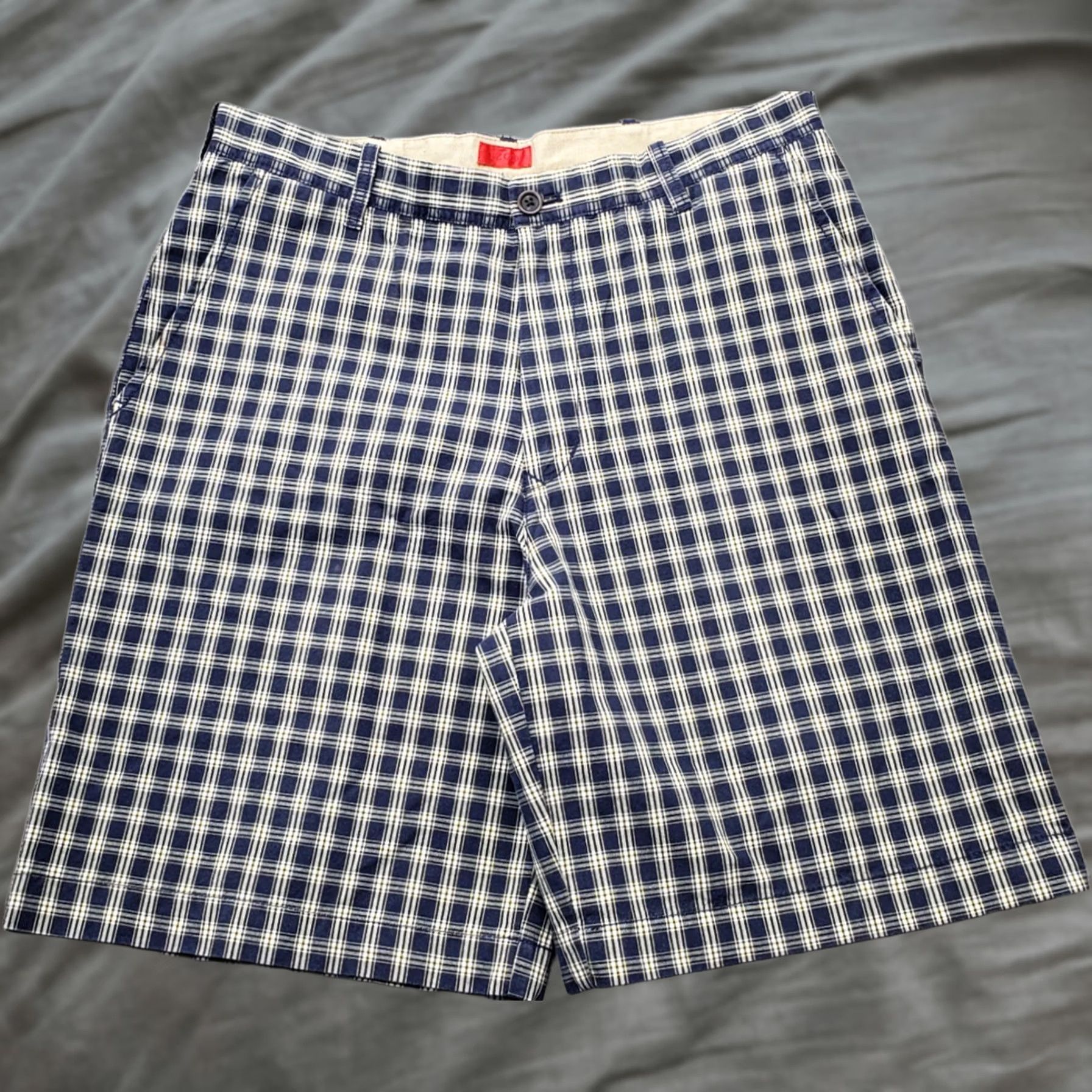 Izod IZOD Mens Shorts 34 Multi Plaid Chino Flat Front Regular Outdoor Size US 34 / EU 50 - 1 Thumbnail
