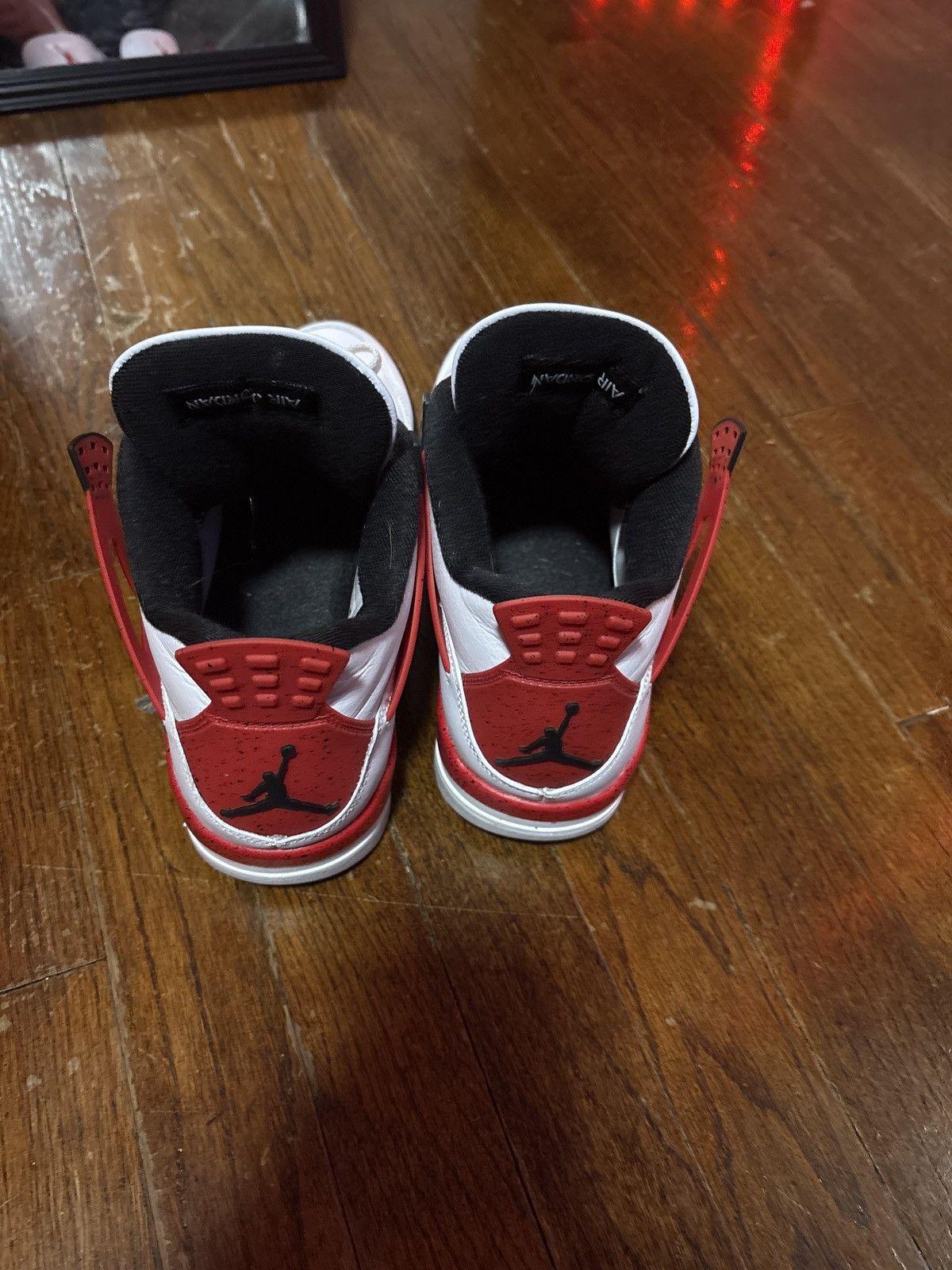 Jordan Brand Jordan 4 red cement Size US 9 / EU 42 - 2 Thumbnail