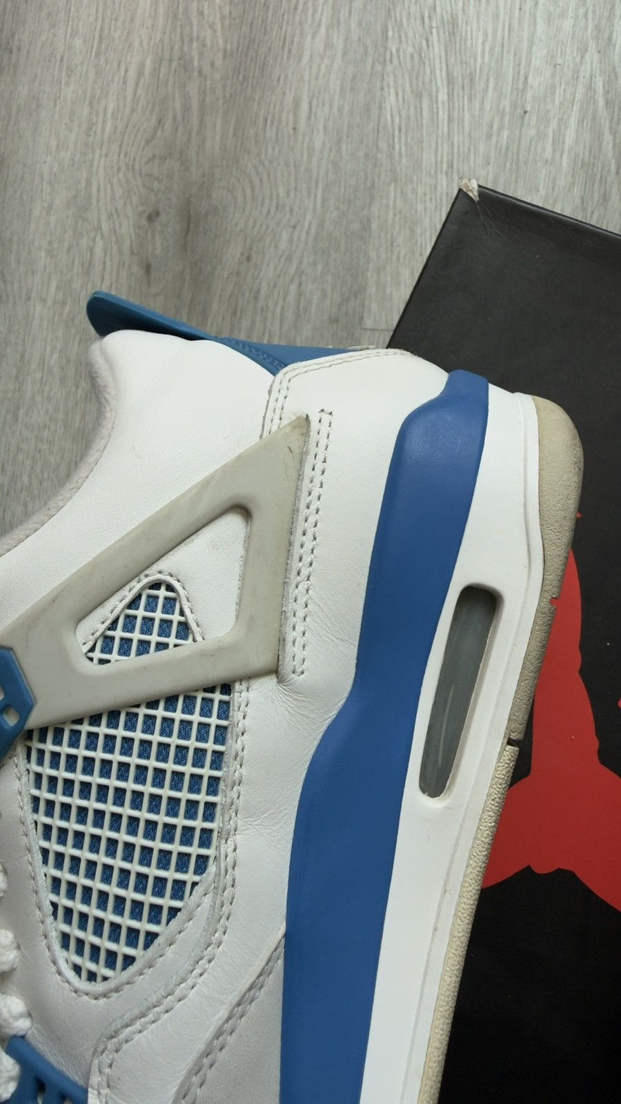 Jordan Brand Air Jordan 4 Military Blue 2012 pair Size US 8.5 / EU 41-42 - 6 Thumbnail