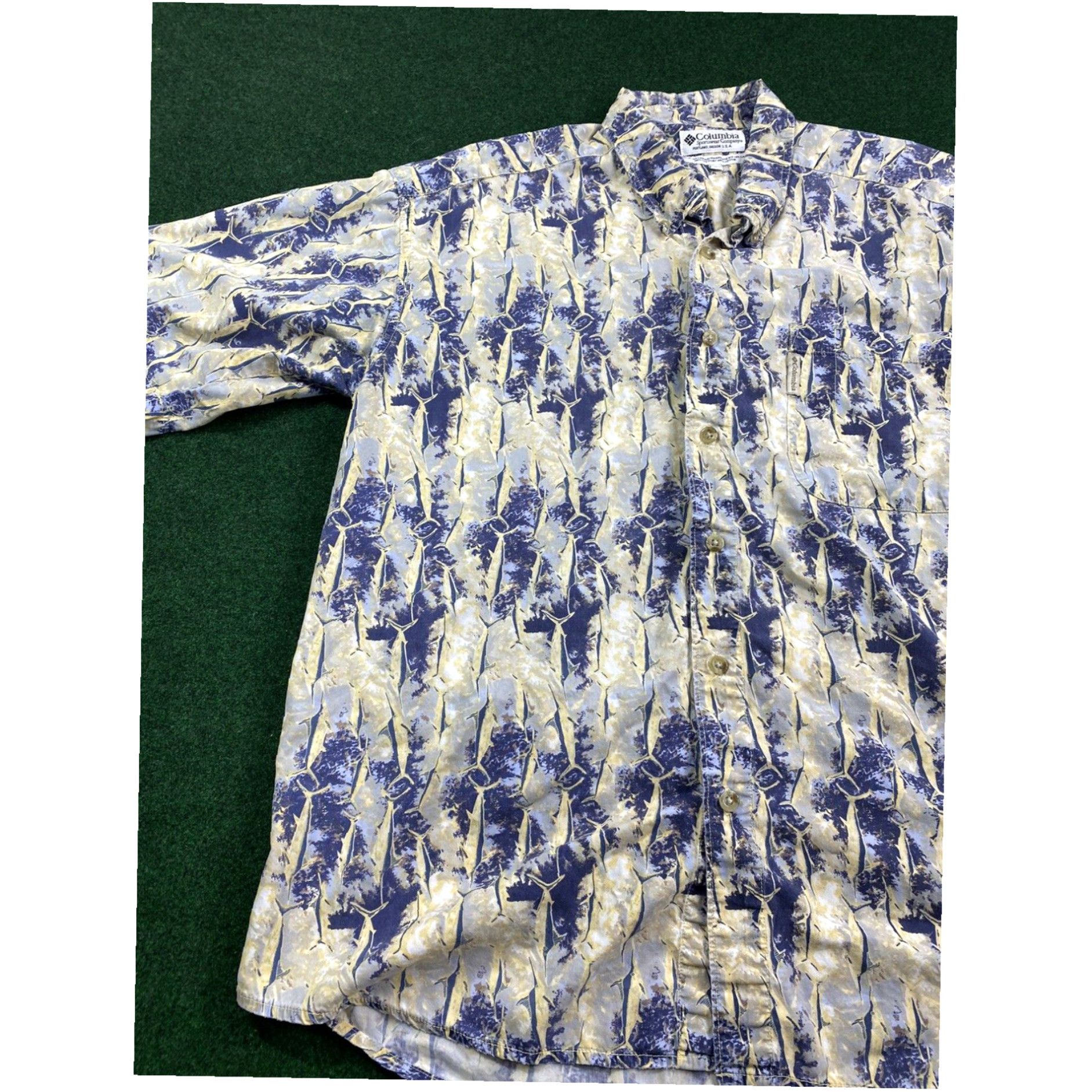 Vintage Vtg Columbia Button Up Mens Camp Shirt Fish Made In USA Mens Sz L swordfish Size US L / EU 52-54 / 3 - 2 Thumbnail