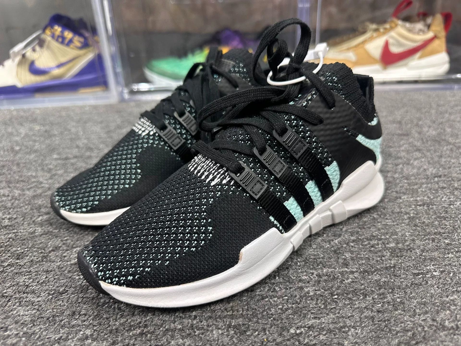 Adidas Adidas Running Lowtop Sneakers 5 Men Size US 5 / EU 37 - 1 Thumbnail
