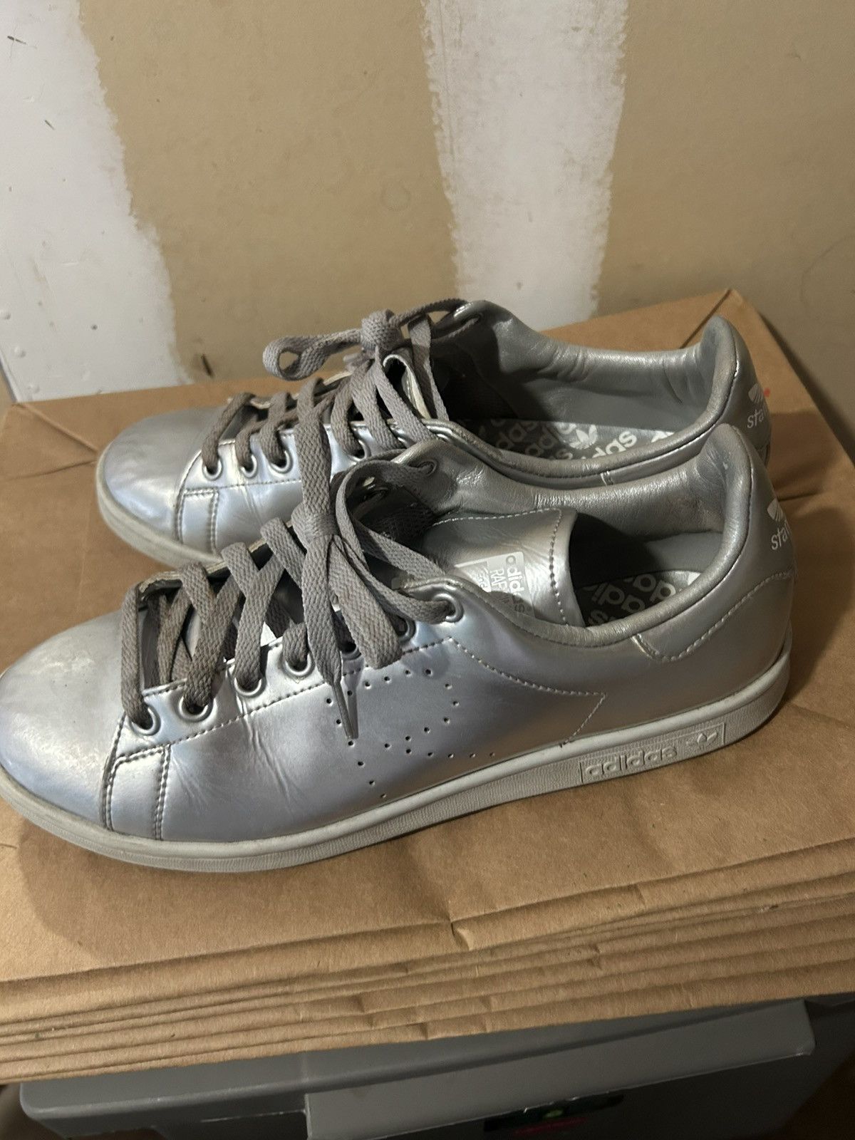 Adidas × Raf Simons Raf Simons x Adidas Stan Smith Silver Size US 10 / EU 43 - 2 Thumbnail