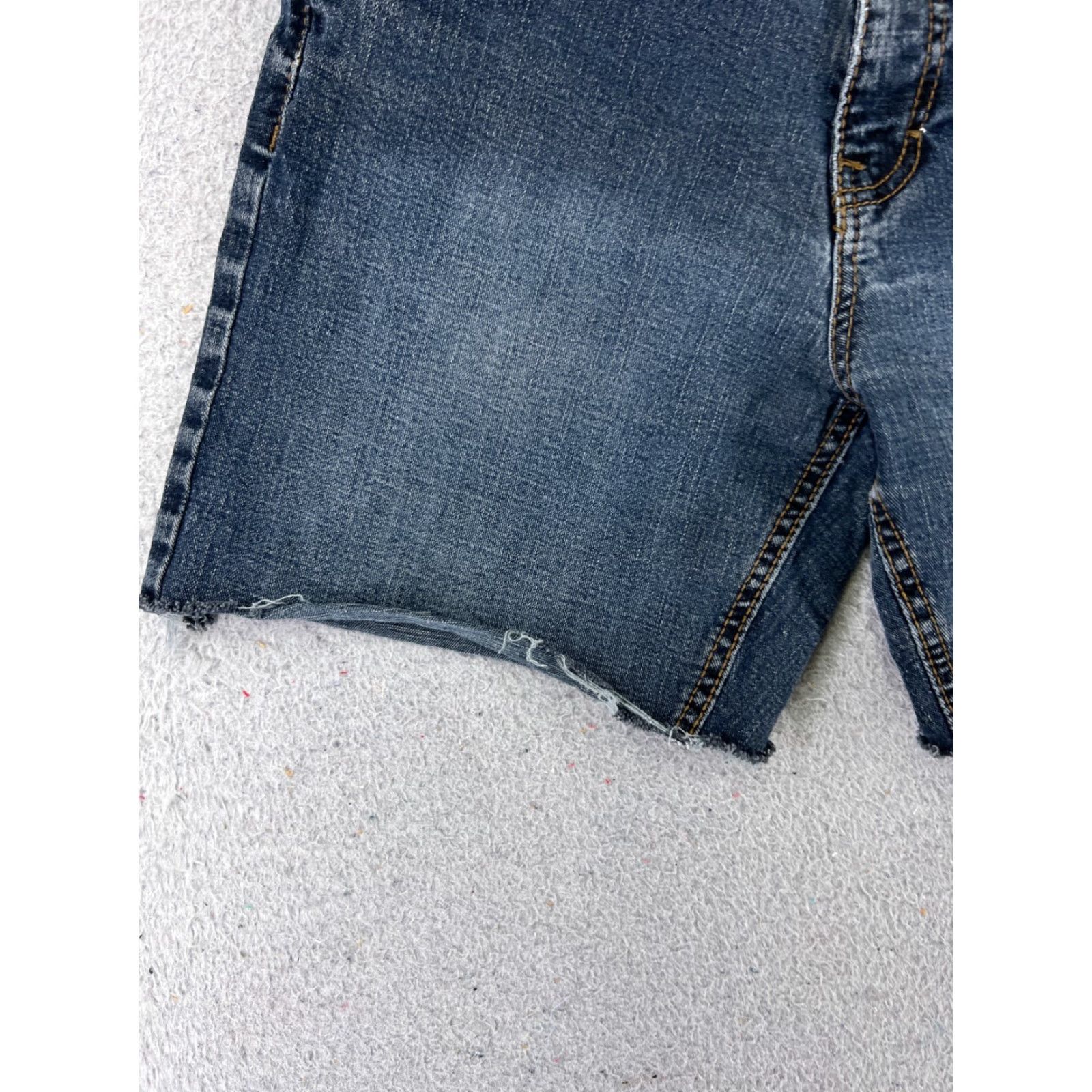 Vintage Urban Star Shorts Women's Denim Blue Dark Wash 30 28x6 Cotton Blend Mid Rise Cut-Off 5-Pocket Stretch Casual Everyday Womens 90s? Size 30" / US 8 / IT 44 - 3 Thumbnail