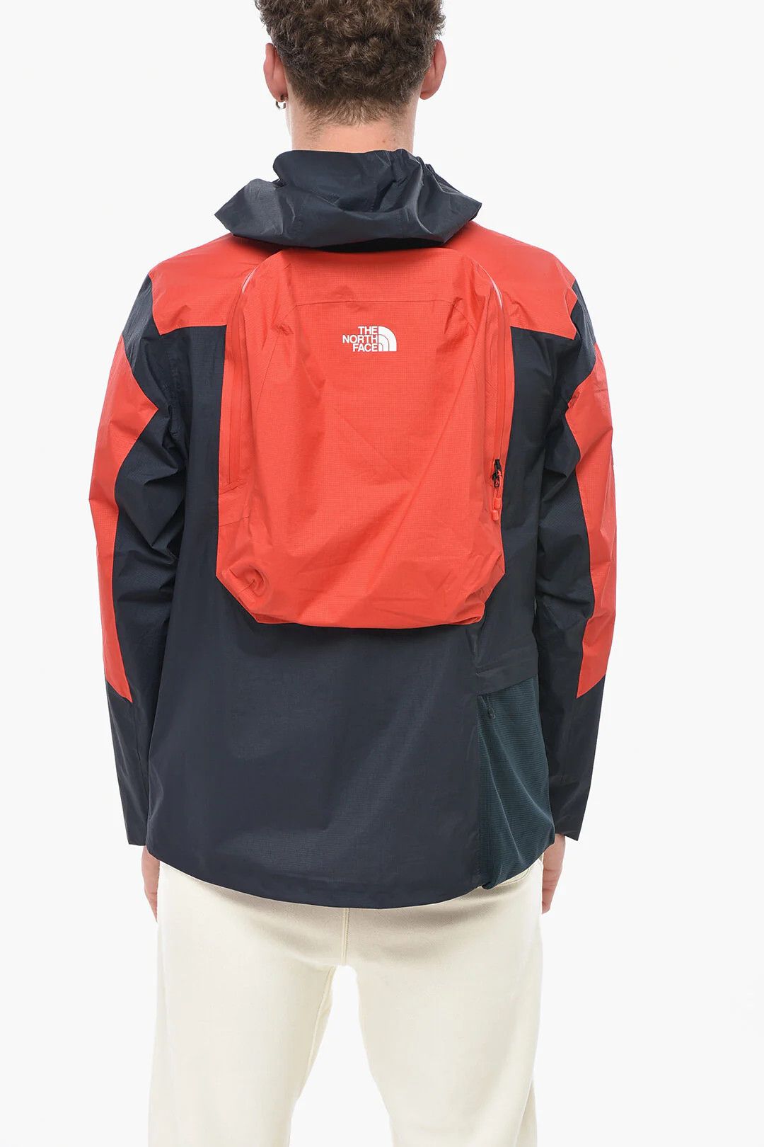The North Face og1mm0426 Two-Tone Nylon Windbreaker Jacket in Blue & Red Size US M / EU 48-50 / 2 - 2 Thumbnail