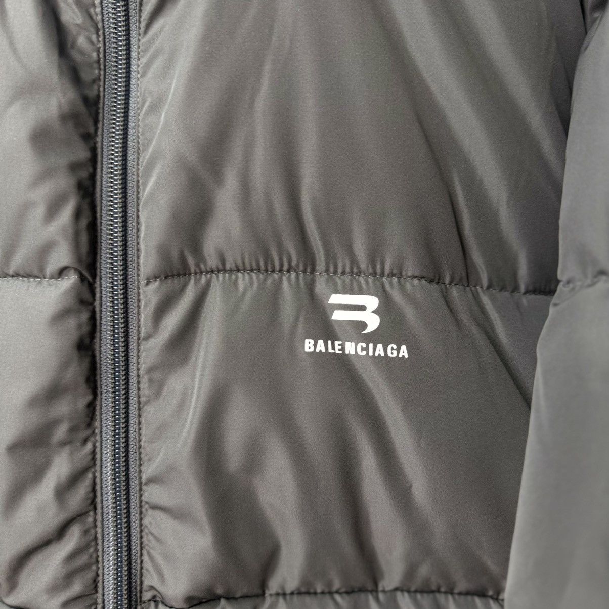Balenciaga Balenciaga Sporty B Gray Puffer Size US L / EU 52-54 / 3 - 4 Thumbnail