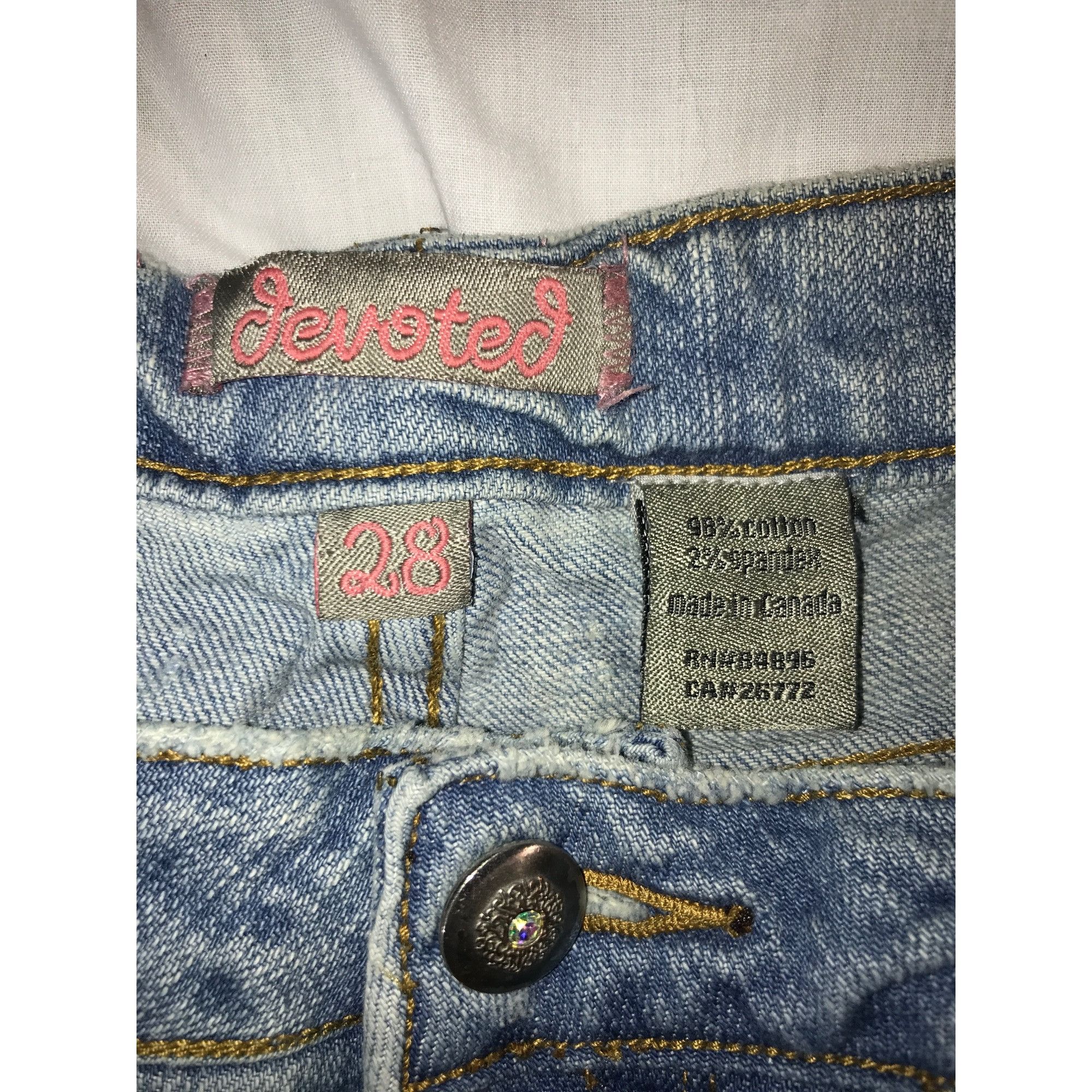 Vintage Devoted Women Embroidered Floral Rhinestones Distressed Jean Size 28" / US 6 / IT 42 - 8 Thumbnail