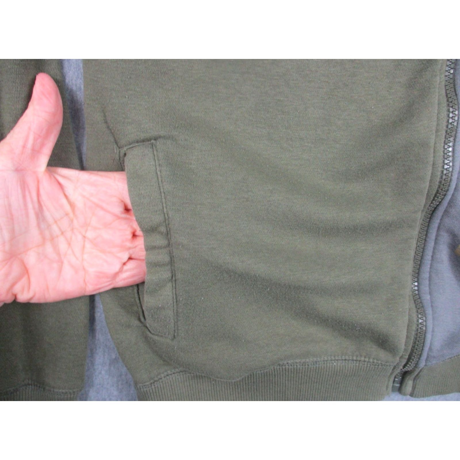 True Religion True Religion Hoodie Mens Medium Green Gray Colorblock Full Zip Logo Sweatshirt Size US M / EU 48-50 / 2 - 3 Thumbnail