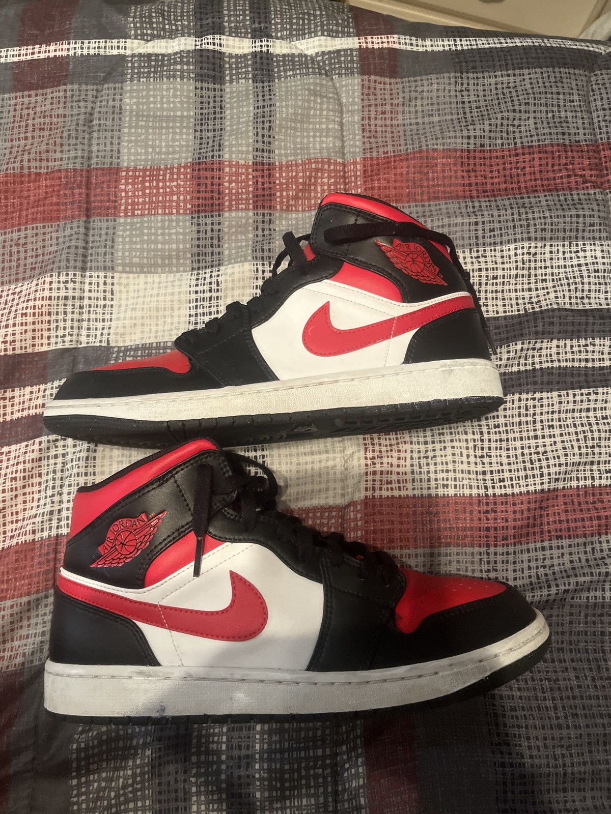 Nike Jordan 1 black gym red Size US 9.5 / EU 42-43 - 2 Thumbnail