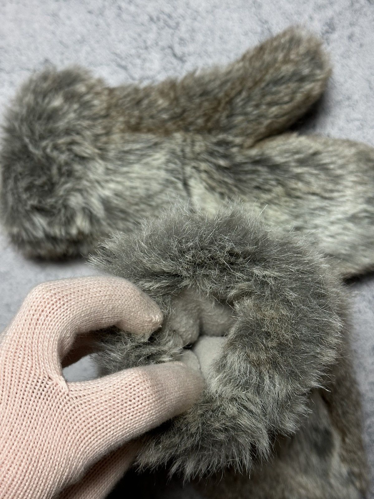 If Six Was Nine Vintage Y2K Fuzzy Faux Fur Gloves Size ONE SIZE - 4 Thumbnail