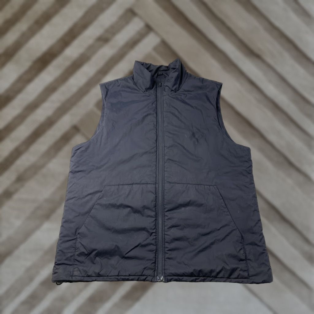 Vintage No Nationality Men’s Large Black Primaloft Vest Full Zip NNO7 Vest Full Zip Pockets Mens L Black Nylon Zip Solid Pattern Size US L / EU 52-54 / 3 - 1 Thumbnail