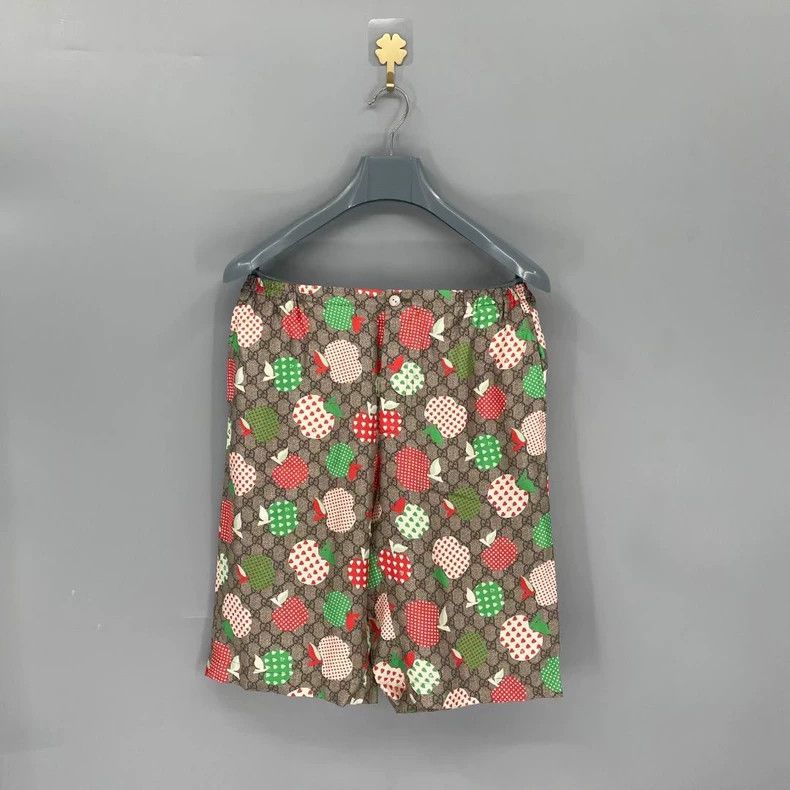 Gucci Gucci Apple double G full print logo shorts 2502-Nextarrow Size US 28 / EU 44 - 1 Thumbnail