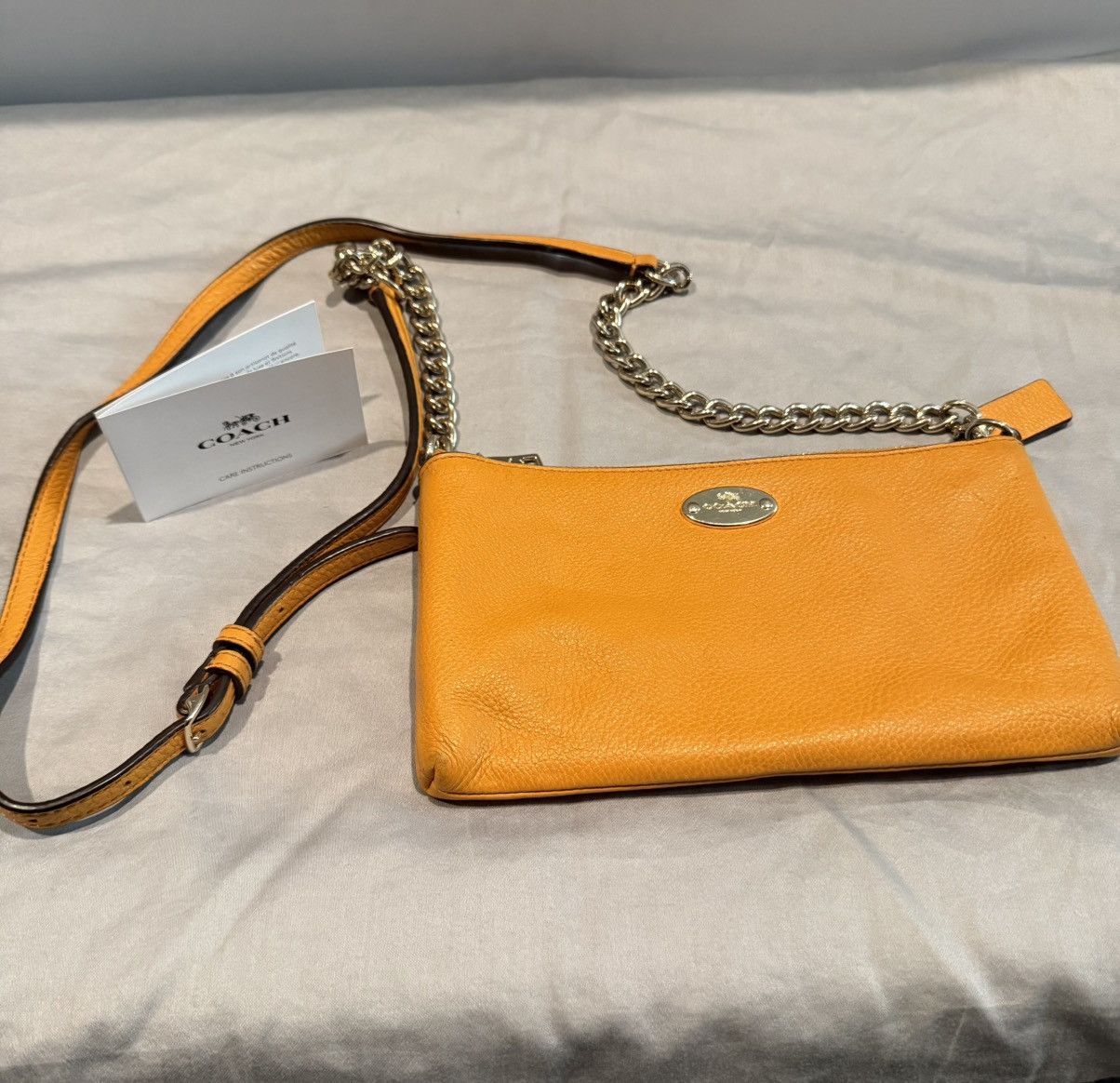 Coach COACH Small Wristlet: AUTHENTIC Size ONE SIZE - 1 Thumbnail