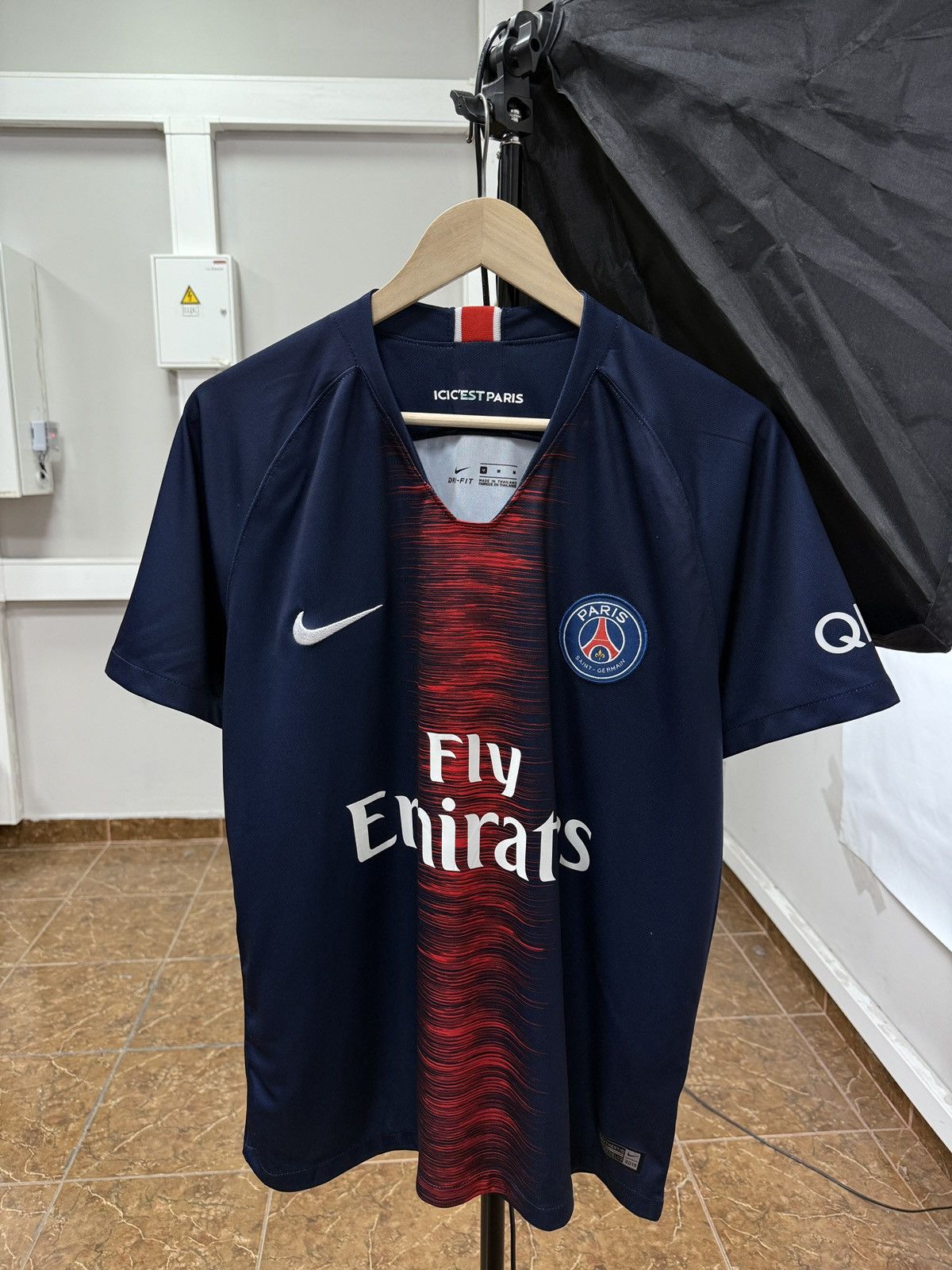 Nike 🇫🇷 Nike PSG Paris Saint Germain 2018 Soccer Jerseys T-Shirt Size US M / EU 48-50 / 2 - 1 Thumbnail