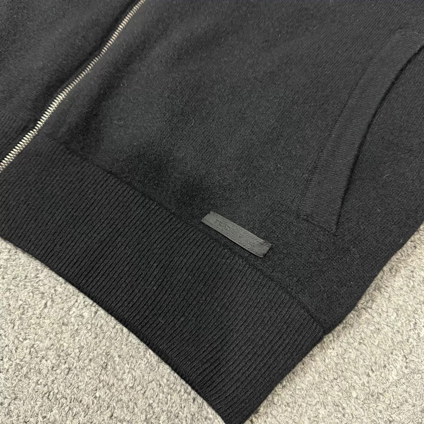 Prada Prada Black Hem Logo Wool Zipped Jacket 52 Size US L / EU 52-54 / 3 - 3 Thumbnail