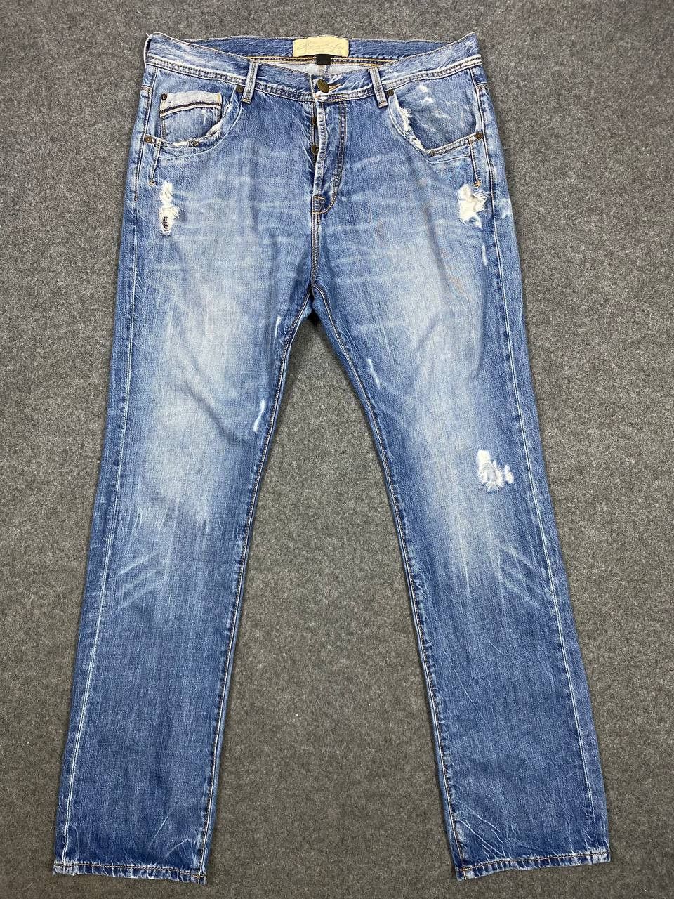Bershka bershka distressed denim selvedgeon pocket nice design Size US 38 / EU 54 - 9 Thumbnail