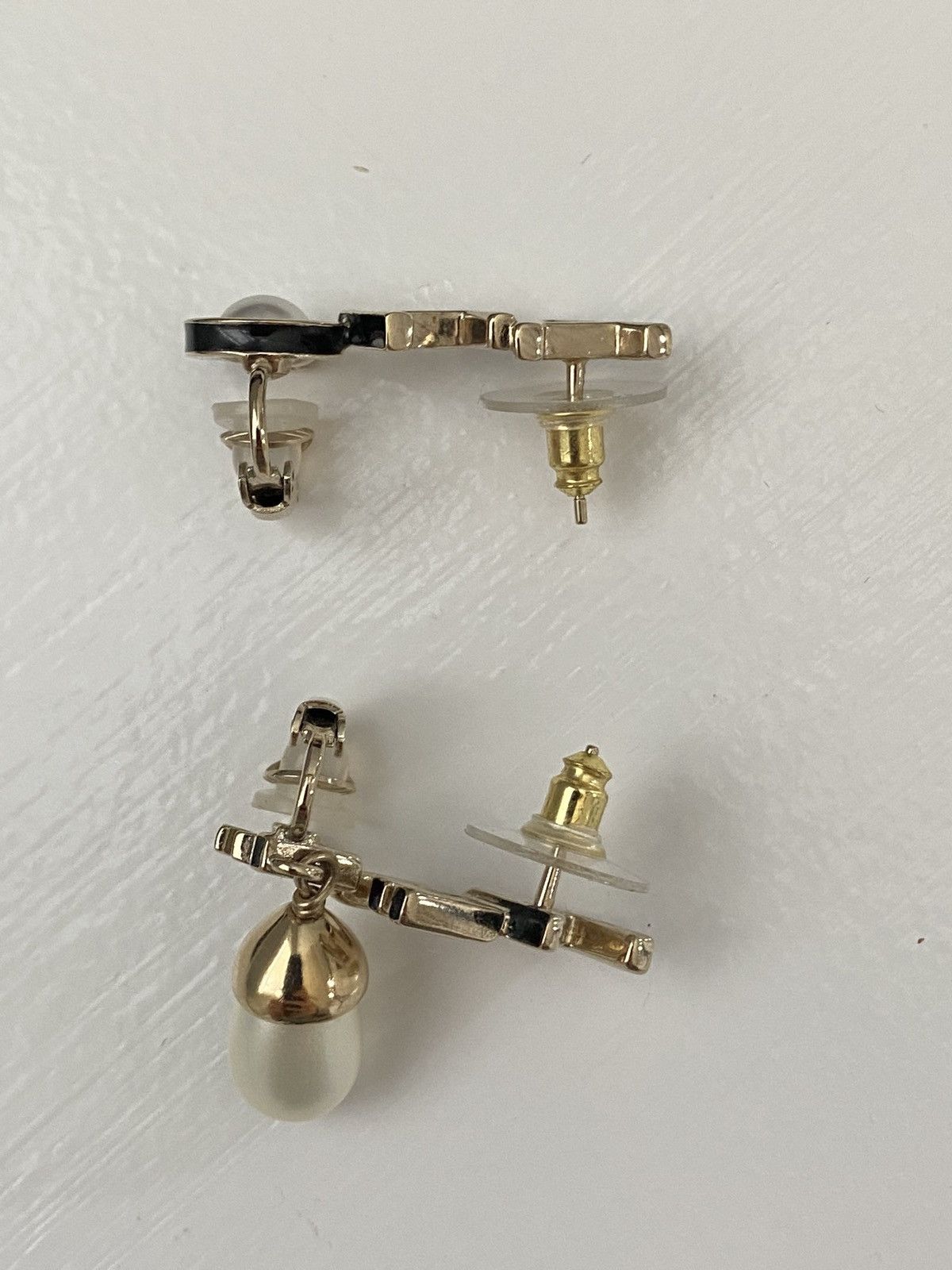 Chanel Authentic Chanel earrings Size ONE SIZE - 5 Thumbnail