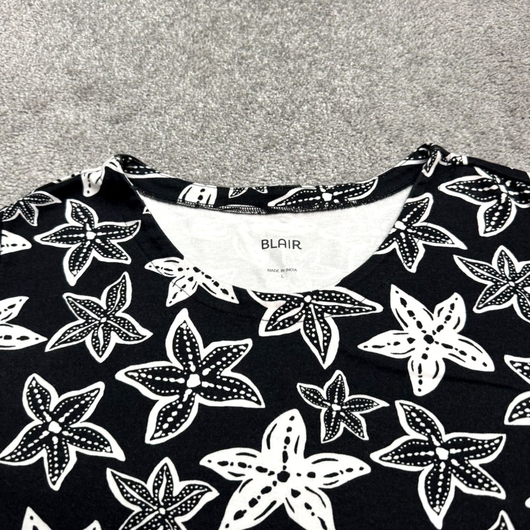 Blair Blair Floral Starfish All Over Print Basic T-Shirt Womens Large Black White Tee Size L / US 10 / IT 46 - 3 Thumbnail