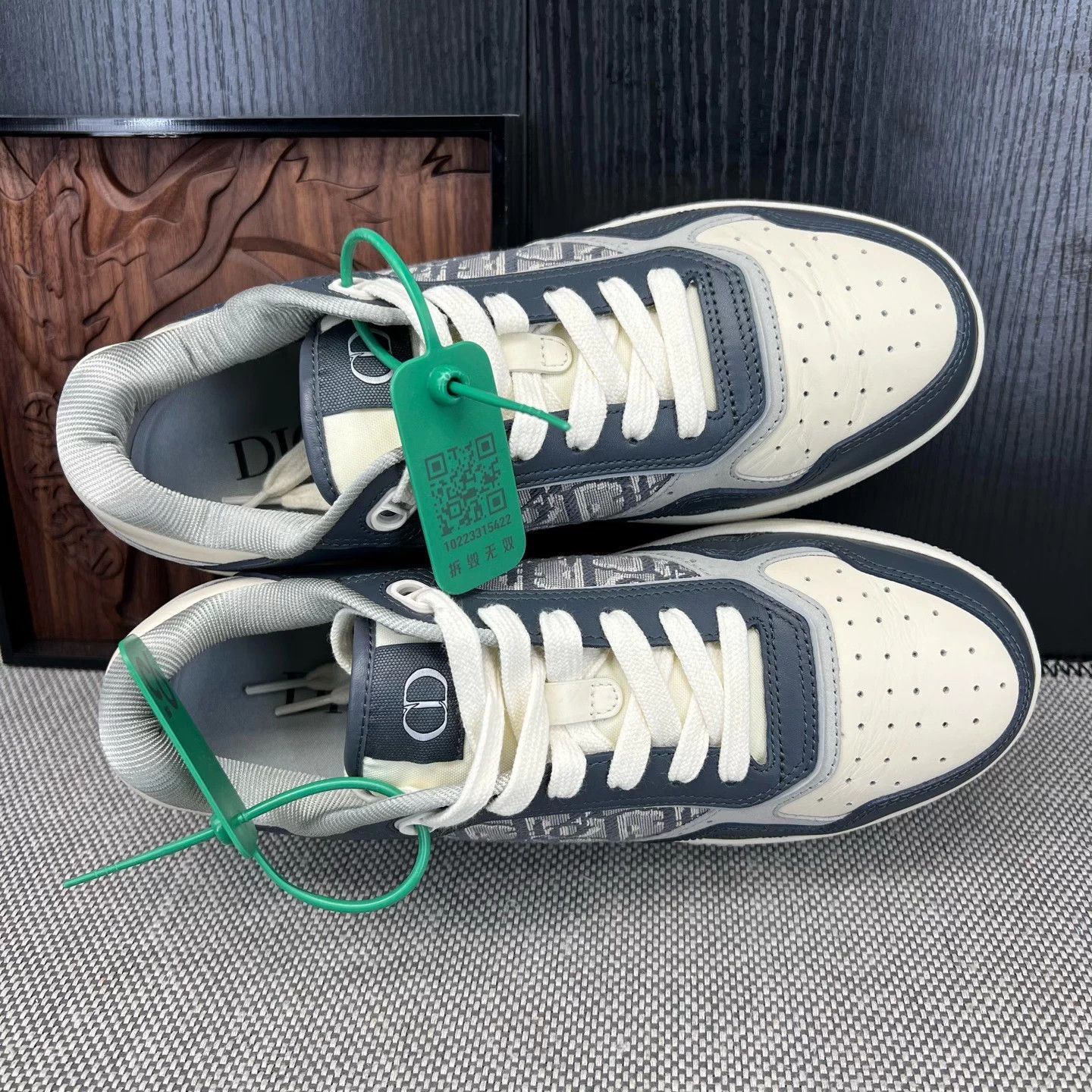Dior Dior B27 Dark Grey 40.5 99 New Original Box & Acc Size US 7.5 / EU 40-41 - 7 Thumbnail