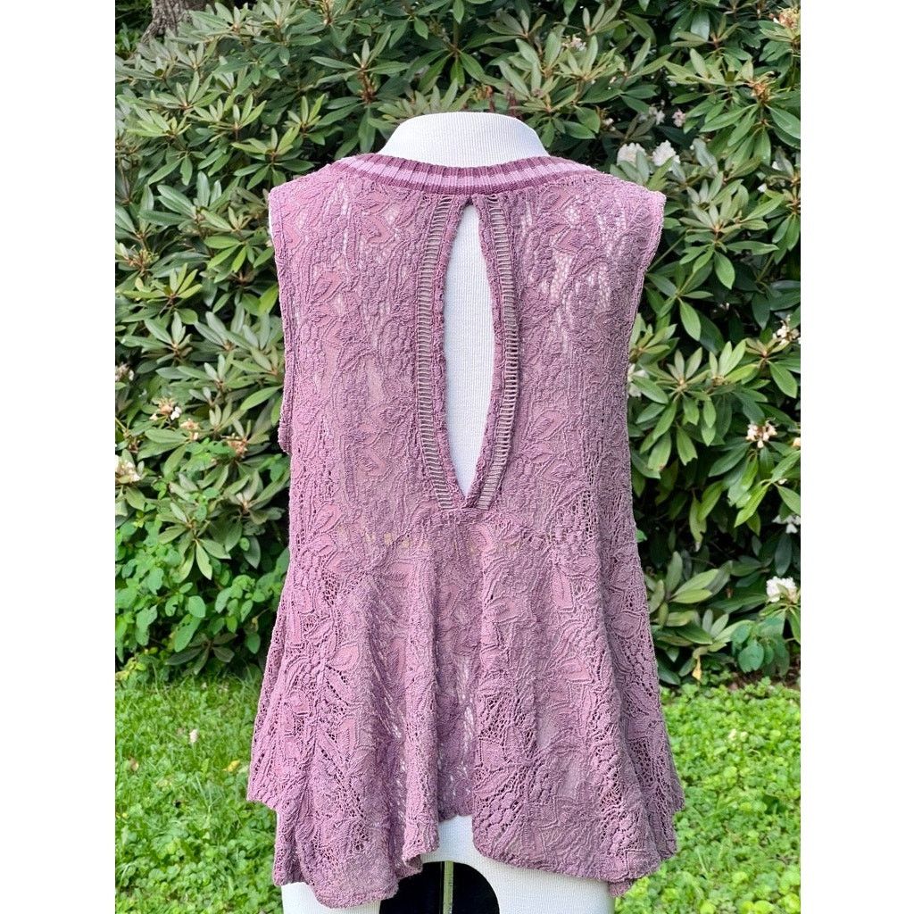 Free People Free People Maisie Tank Blush M Crochet Keyhole Lace Peplum Size M / US 6-8 / IT 42-44 - 4 Thumbnail