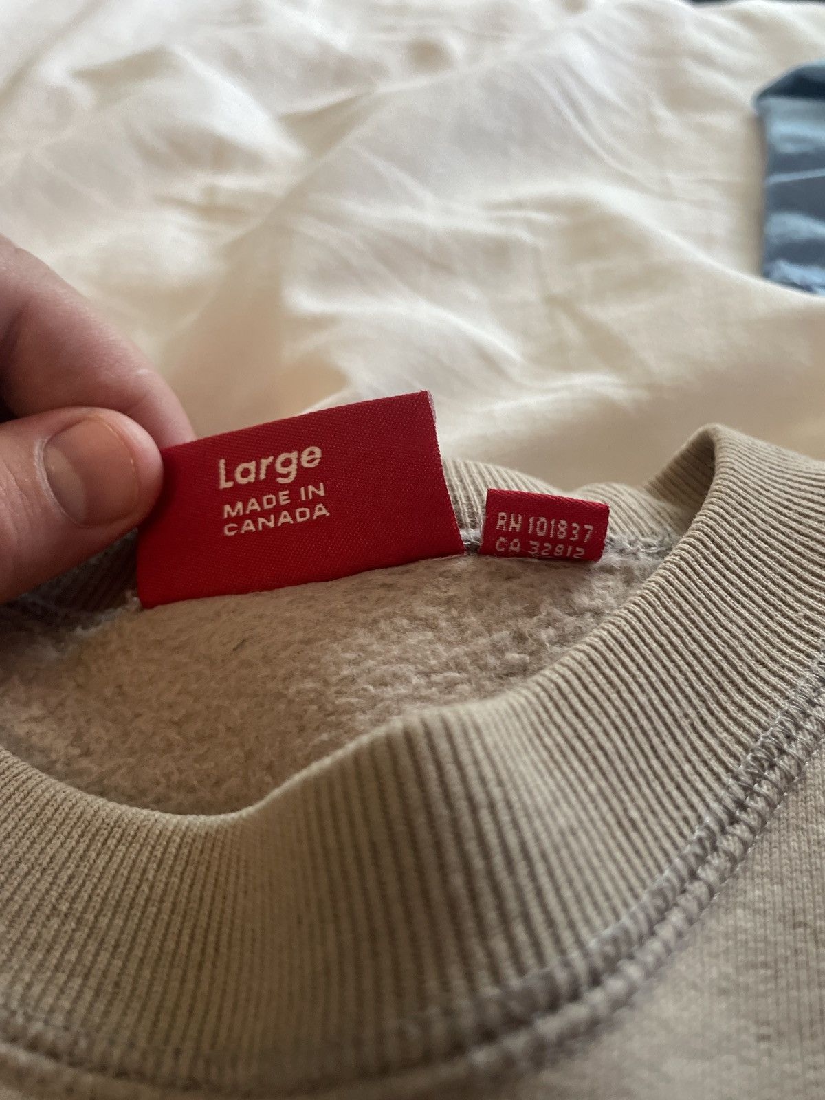Supreme 2005 supreme Teal on oatmeal box logo crewneck Size US L / EU 52-54 / 3 - 4 Thumbnail
