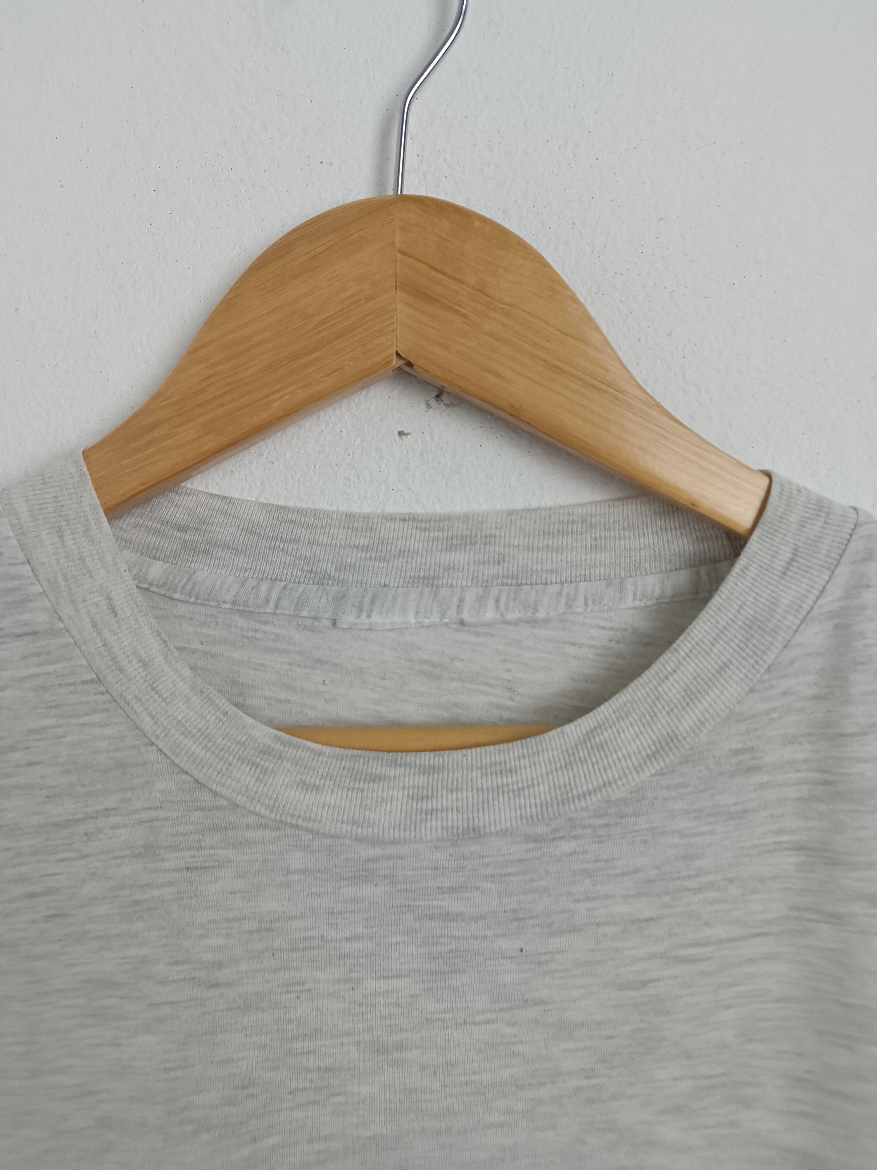 Nike VINTAGE 90'S NIKE SWOOSH CRAZY BACKHIT TEE Size US L / EU 52-54 / 3 - 8 Thumbnail