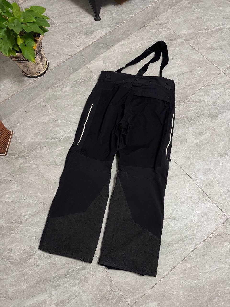 Haglofs Men’s Haglofs Gore-Tex Softshell 3L Ski Pants Black Size L Size US 34 / EU 50 - 9 Thumbnail