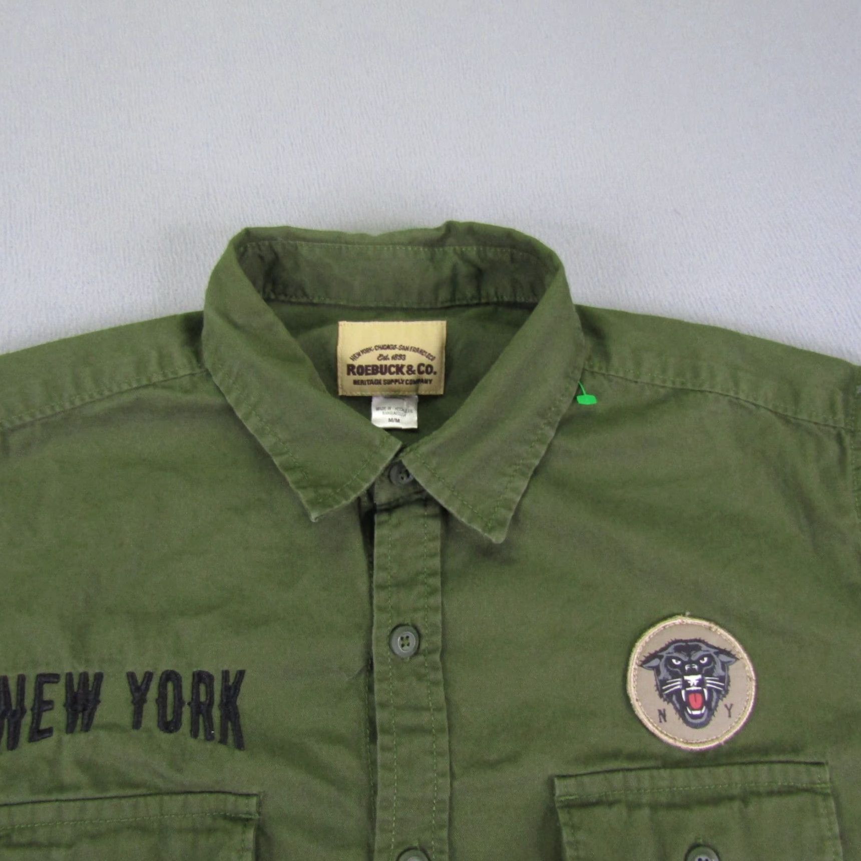 Vintage VINTAGE Roebuck & Co. Shirt Men's Medium Green Short Sleeve Button-Up Embroidered Tiger 90s Cats Military NYC Mens Size US M / EU 48-50 / 2 - 2 Thumbnail