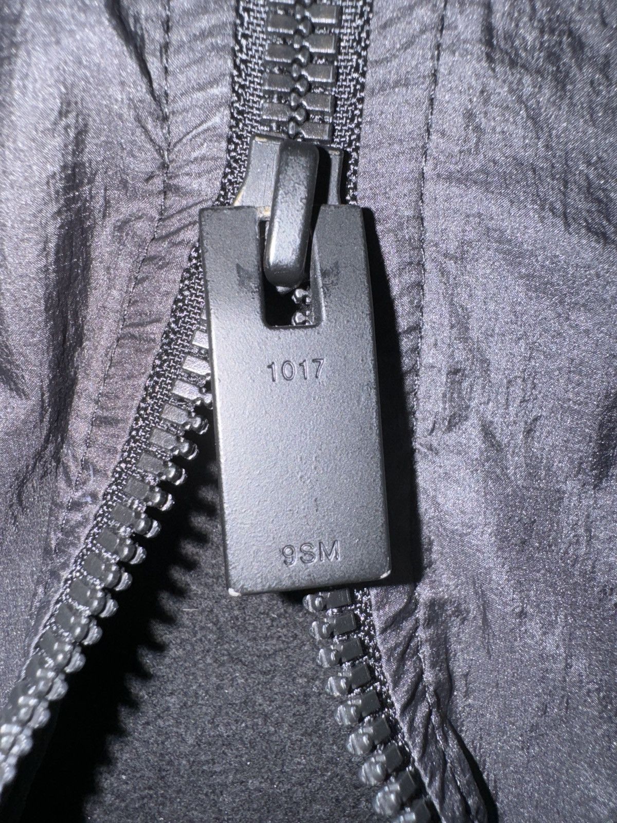 1017 ALYX 9SM × Destroy Lonely 1017 alyx 9sm black hoodie Size US L / EU 52-54 / 3 - 5 Thumbnail