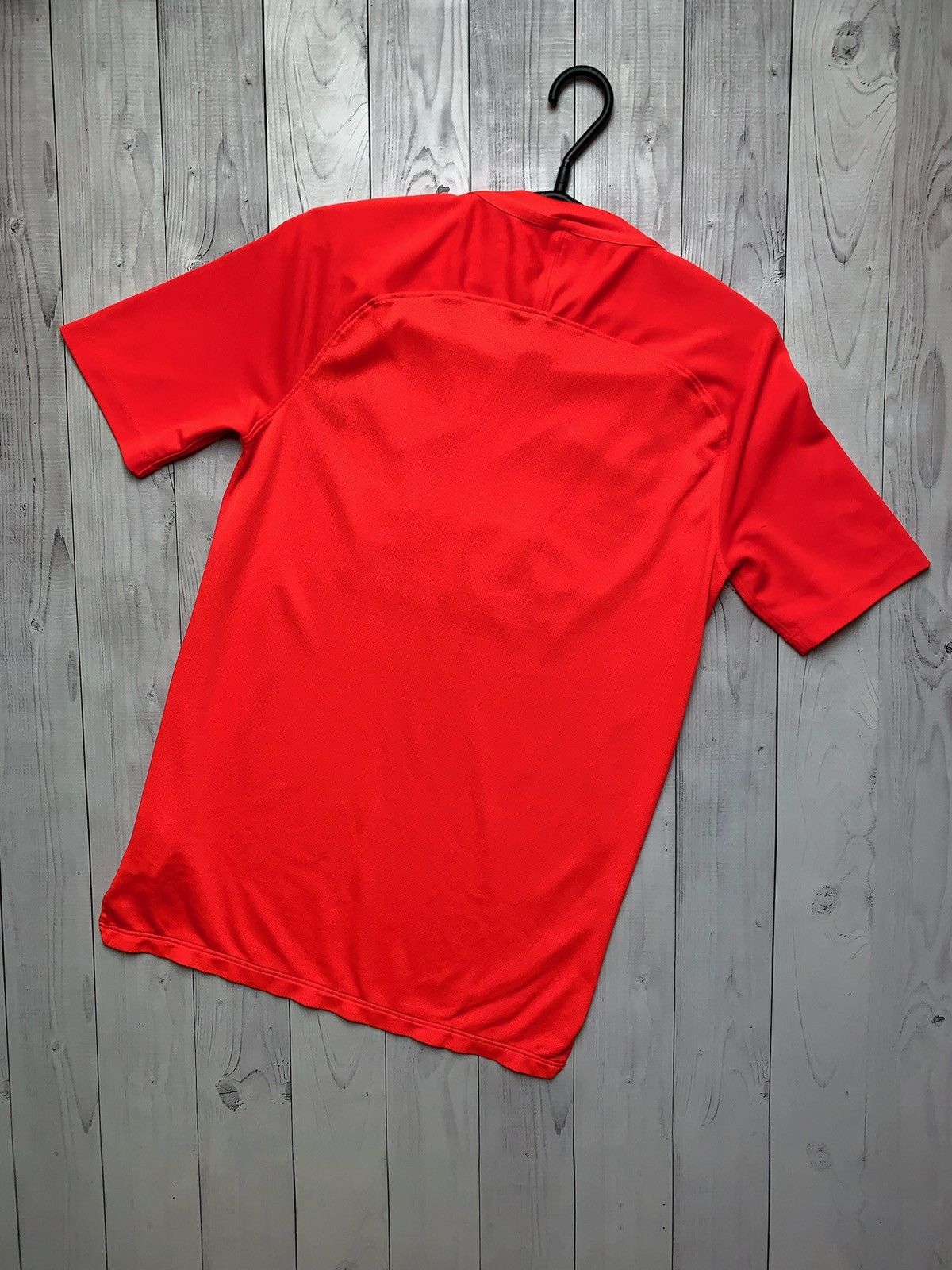 Nike × Vintage Vintage Nike Atletiko Madrid soccer tee logo size M Size US M / EU 48-50 / 2 - 7 Thumbnail