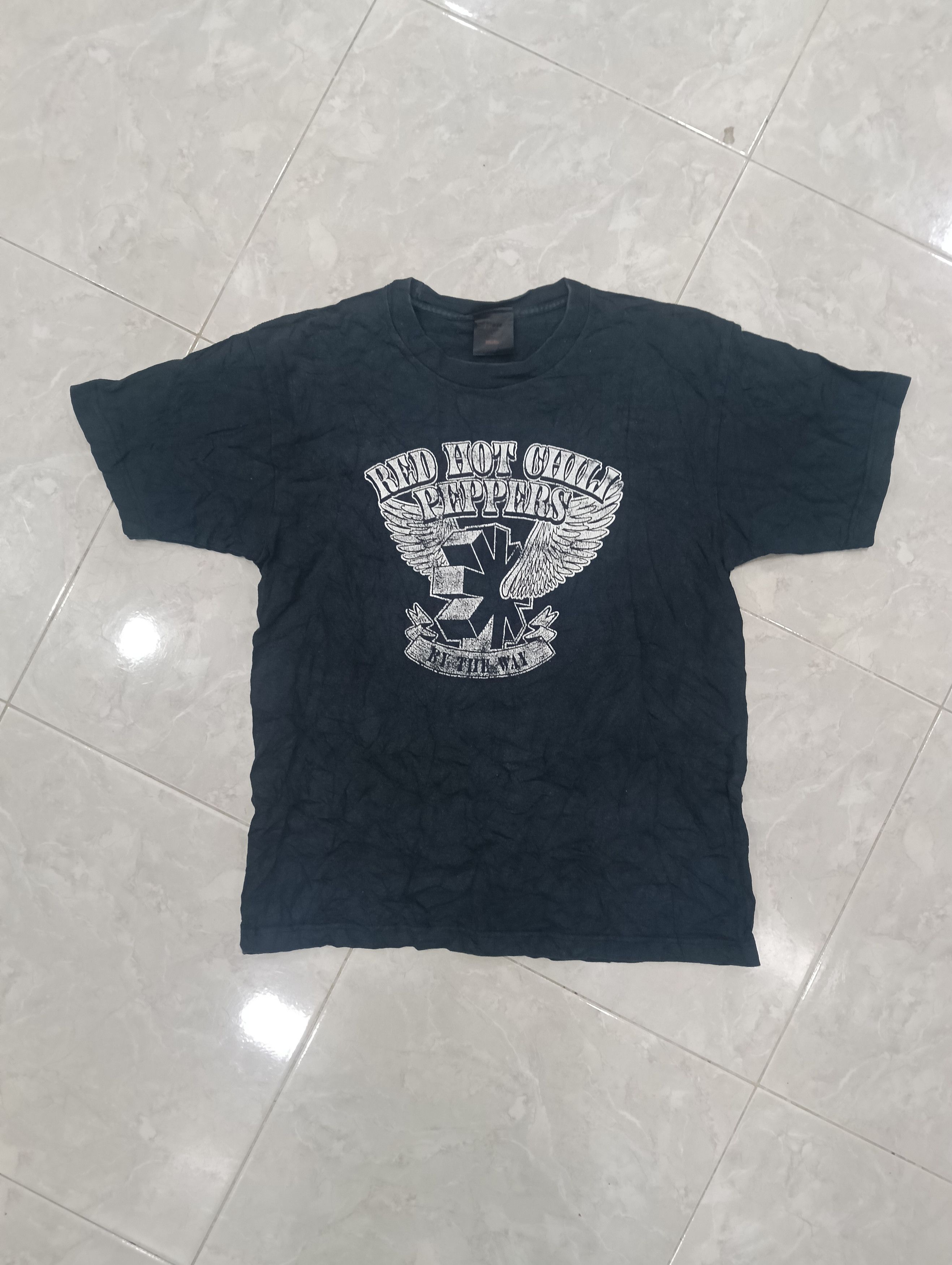 Band Tees Vintage Y2K Red Hot Chilli Peppers Shirt Size US M / EU 48-50 / 2 - 2 Thumbnail