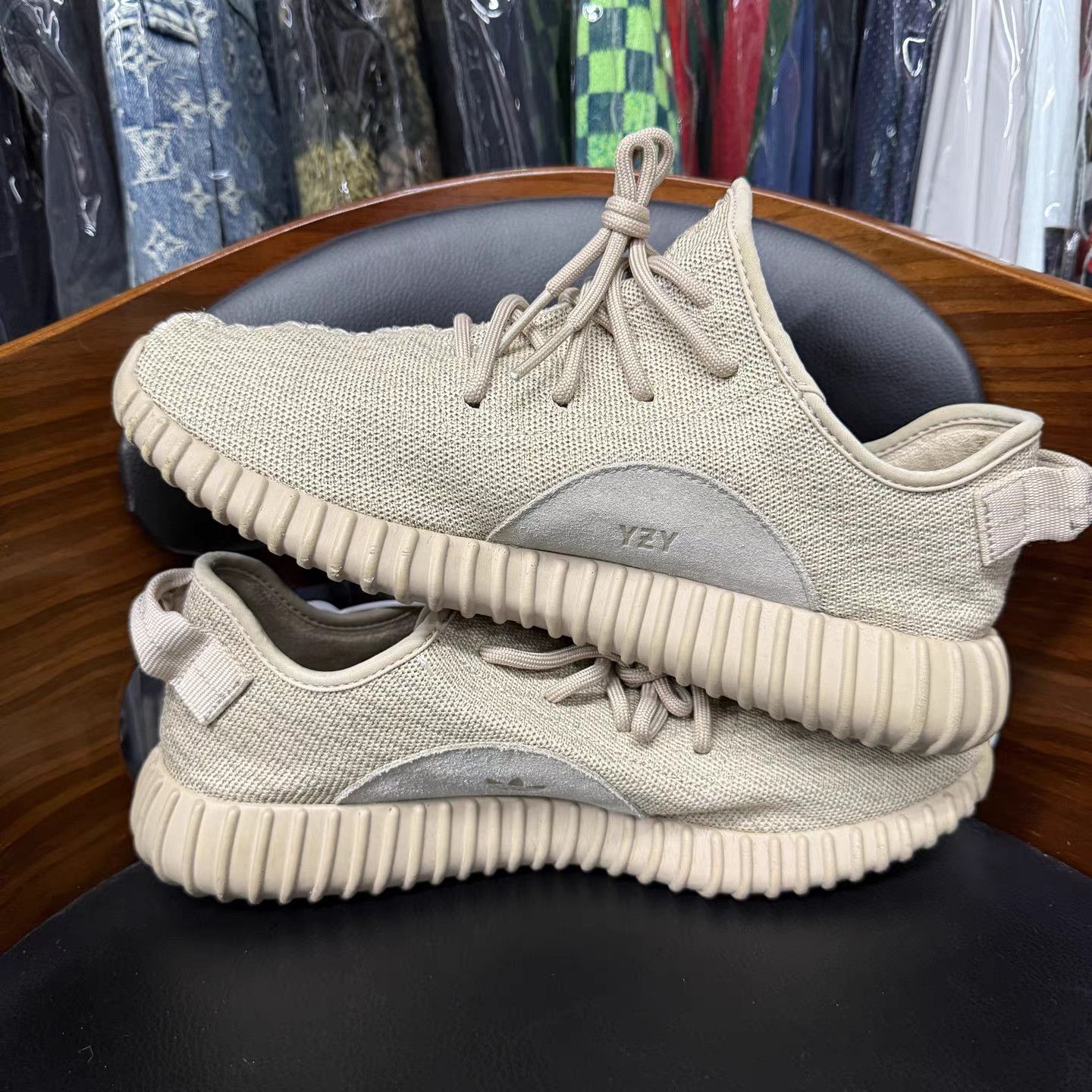 Adidas adidas Yeezy 350 Boost V2 Desert Sage K15 Size US 11 / EU 44 - 7 Thumbnail