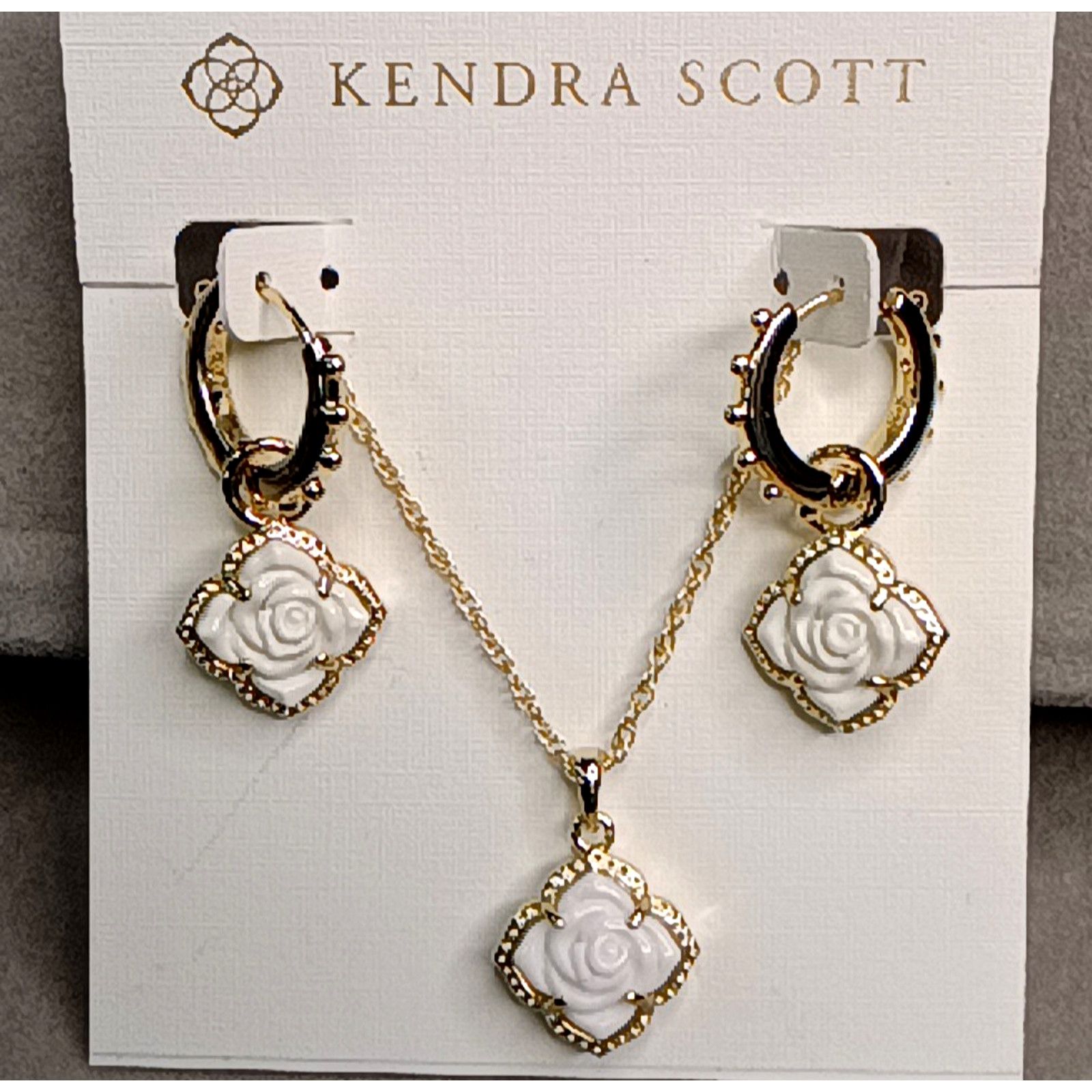 Kendra Scott Kendra Scott Mallory Rose Huggie Hoop Earrings Necklace Set Size ONE SIZE - 1 Thumbnail