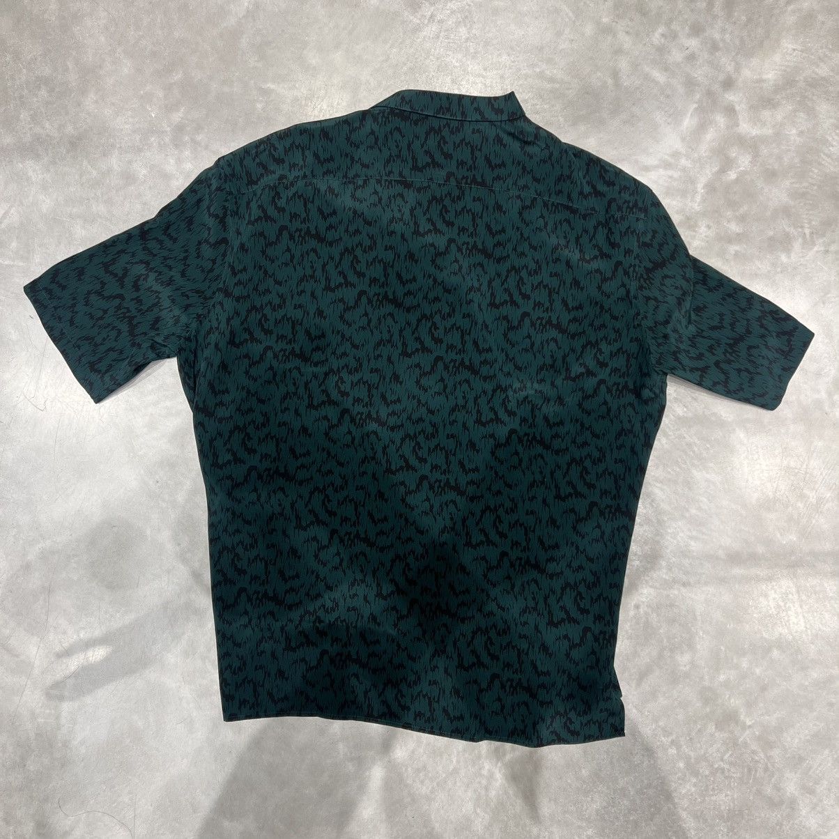 Saint Laurent Paris Saint Laurent Short Sleeve Shirt Size US S / EU 44-46 / 1 - 2 Thumbnail