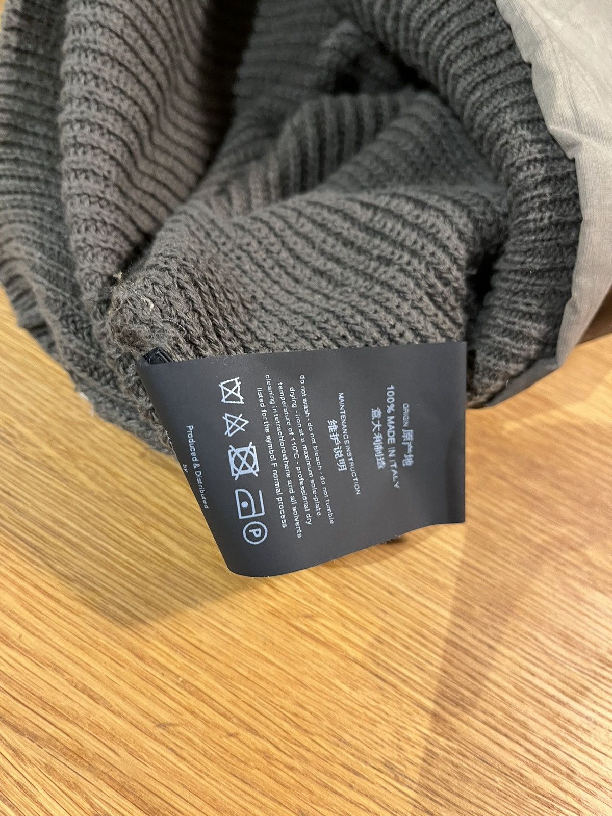 Gall × Tobias Birk Nielsen Isopoetism KN4 Karoli knitted hood Size US S / EU 44-46 / 1 - 12 Thumbnail