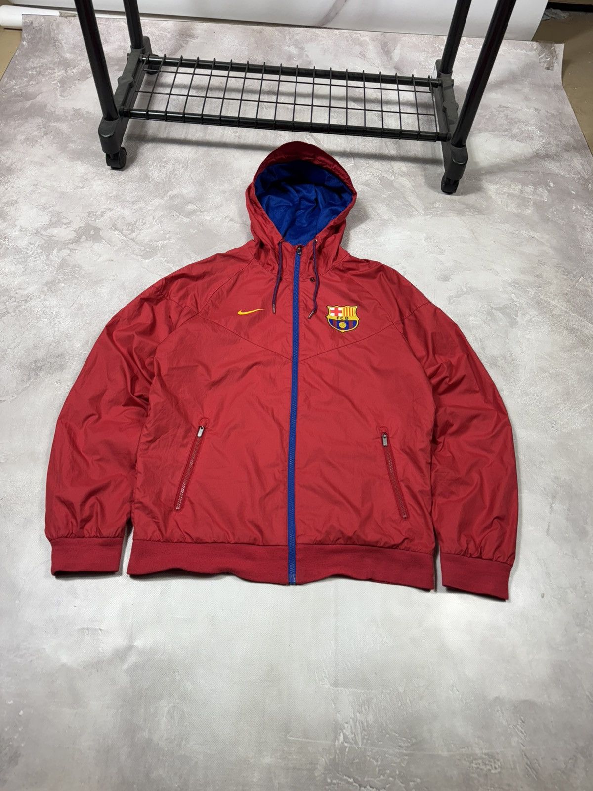 Nike Vintage Nike Barcelona Red Nylon Jacket Size US S / EU 44-46 / 1 - 2 Thumbnail