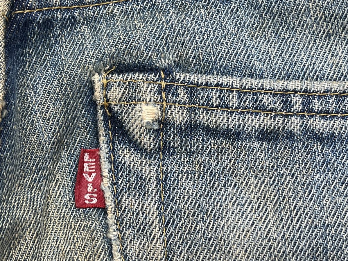 Levi's Vintage Levis 702 Big E Buckle Buckle Selvedge Distressed Size US 28 / EU 44 - 13 Thumbnail