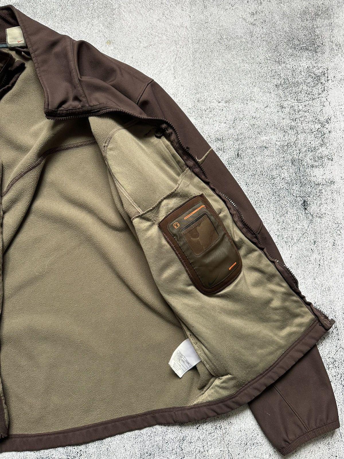 Nike Vintage Nike Light Zip Jacket Technology Y2K Fit Size US L / EU 52-54 / 3 - 6 Thumbnail